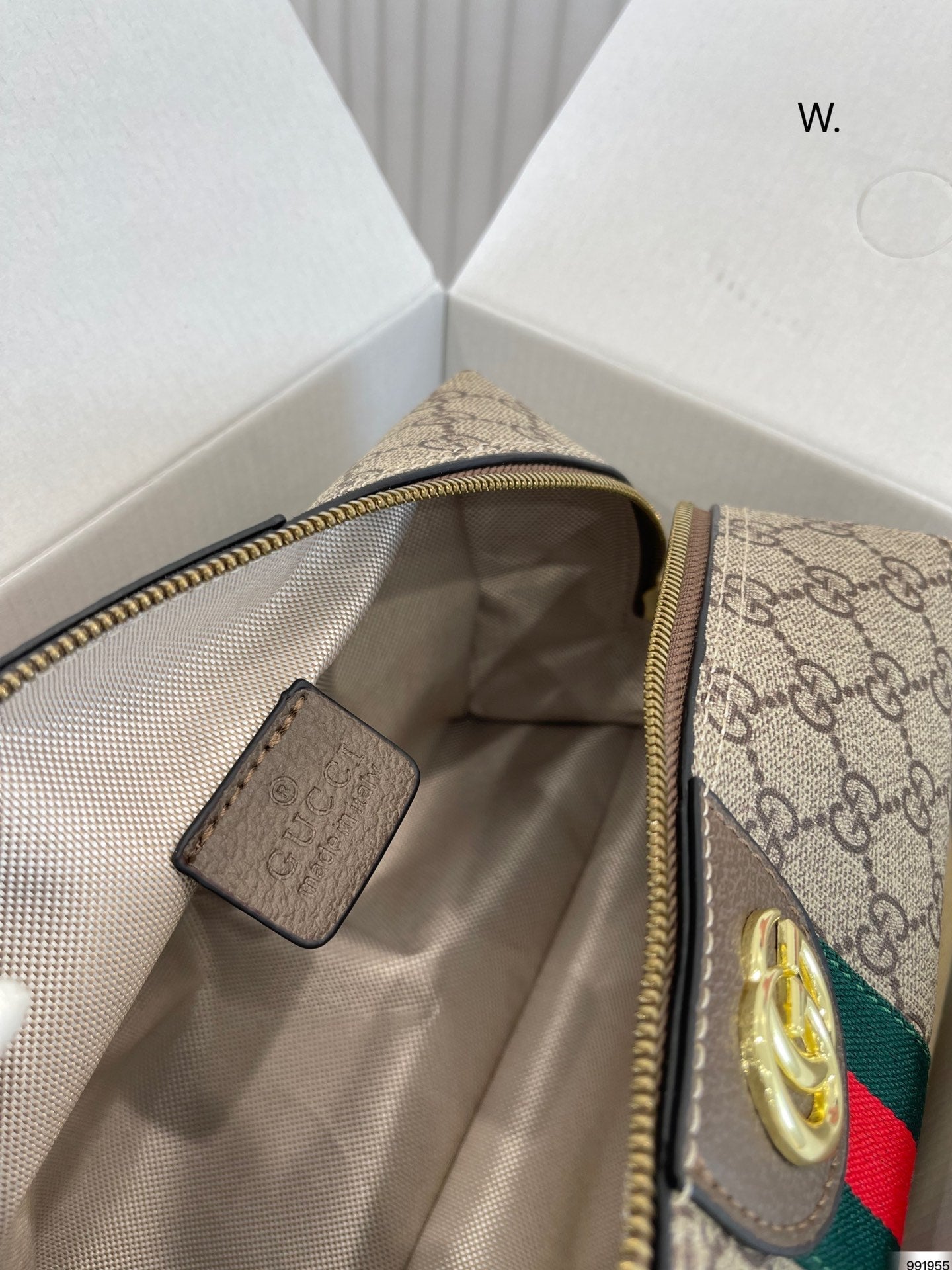 GG New Products Toiletry Bag