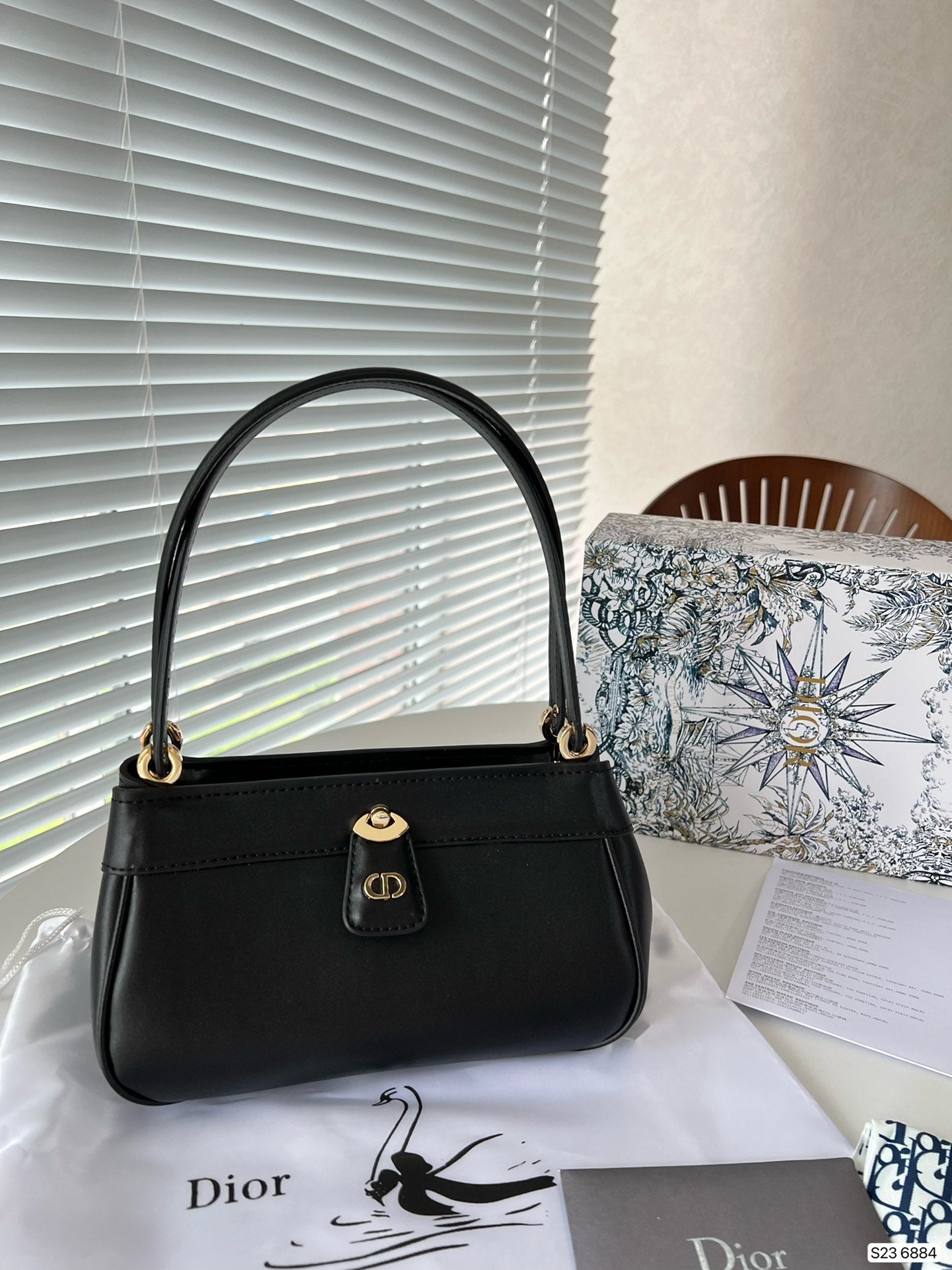 New for 23 years Vintage Elegant Bag