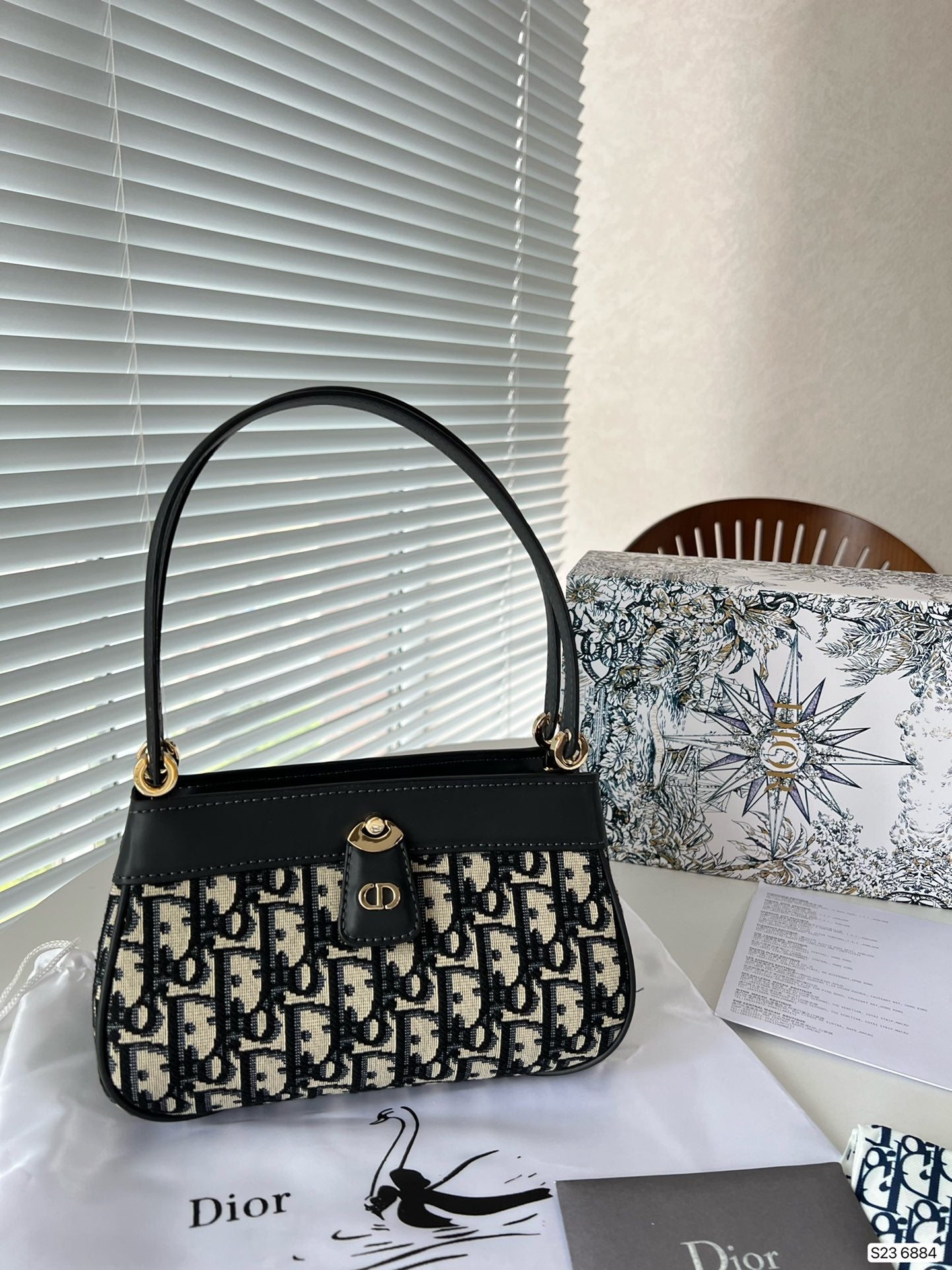 New for 23 years Vintage Elegant Bag