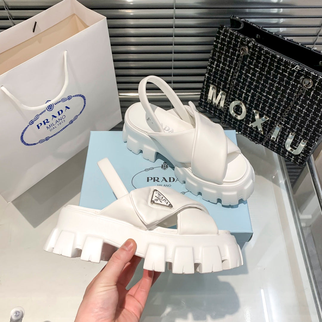 P  New Casual Sandals