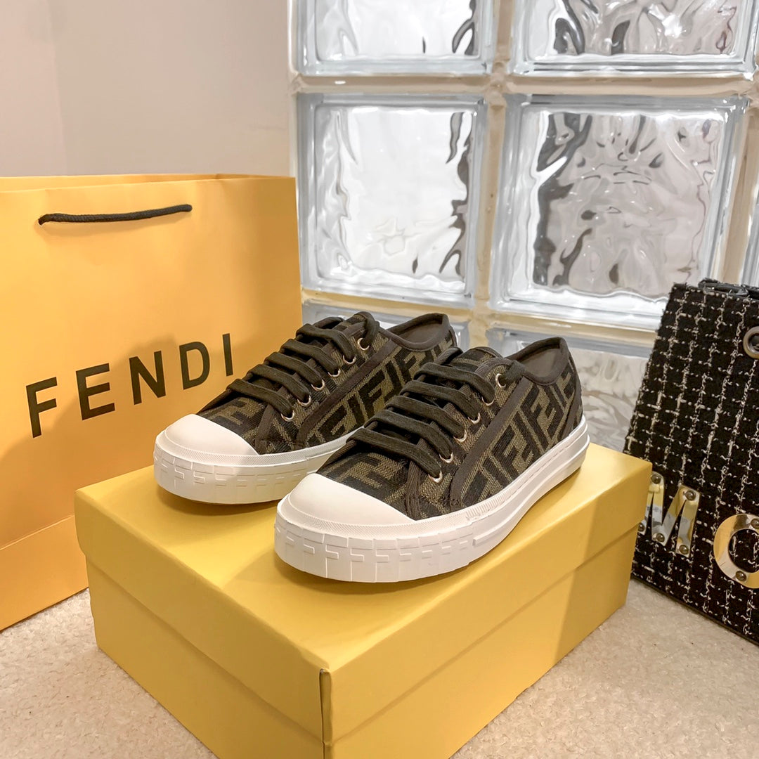 FD Low Top Canvas Shoes