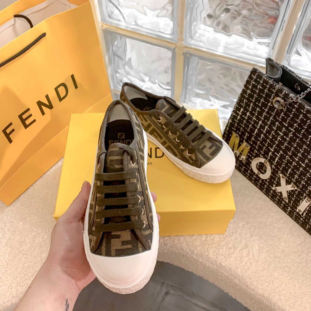 FD Low Top Canvas Shoes