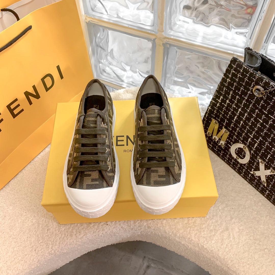 FD Low Top Canvas Shoes