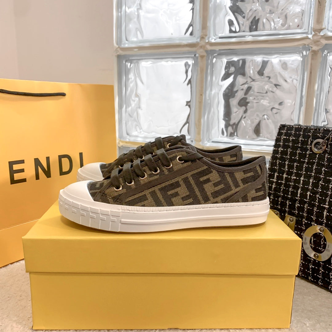 FD Low Top Canvas Shoes