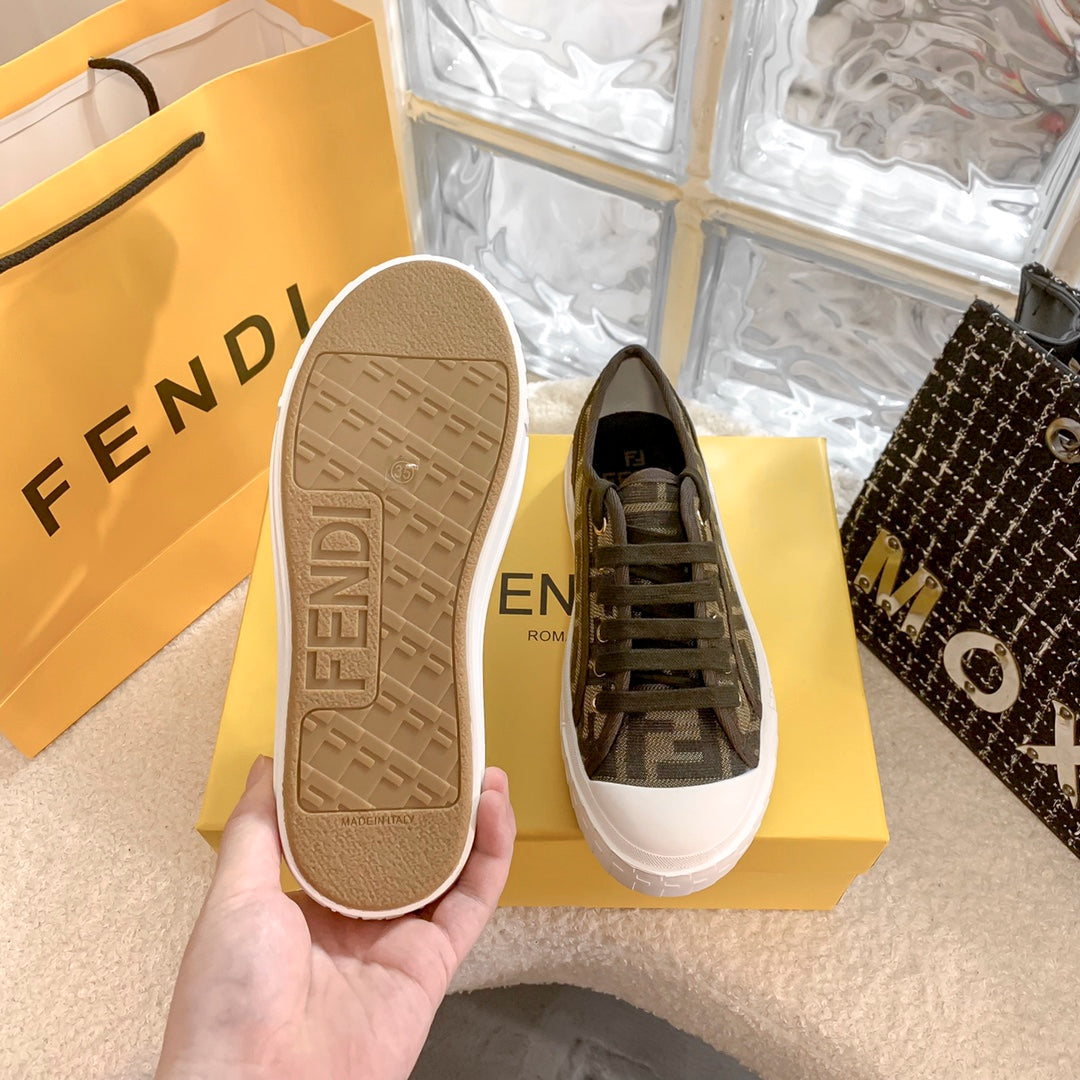 FD Low Top Canvas Shoes