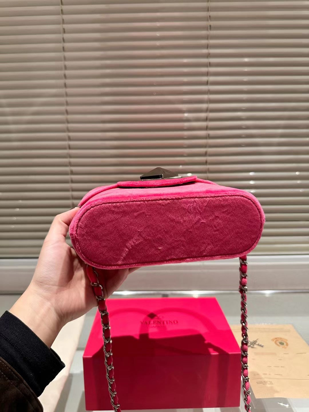 VAL* velvet bag