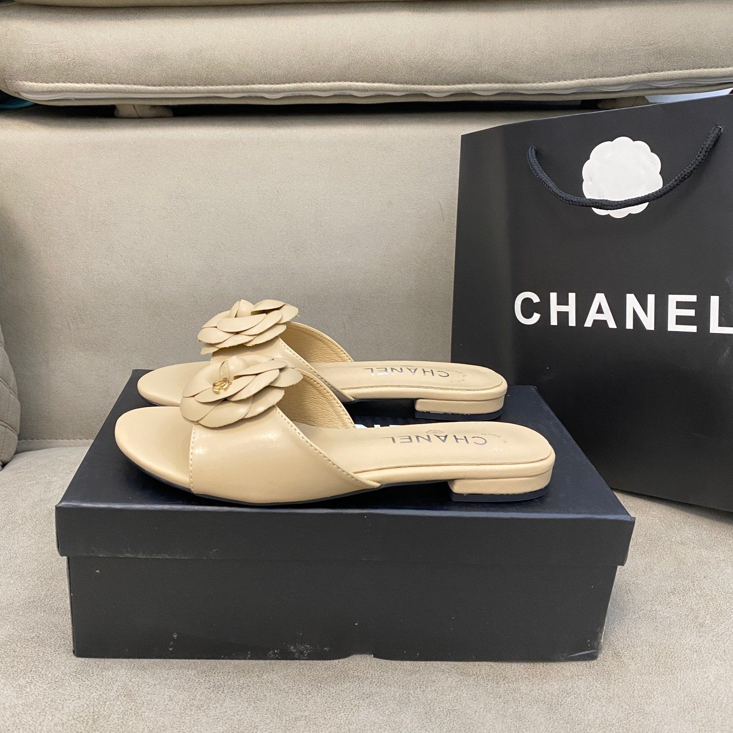 CHANE* 24 CAMELLIA SLIPPERS