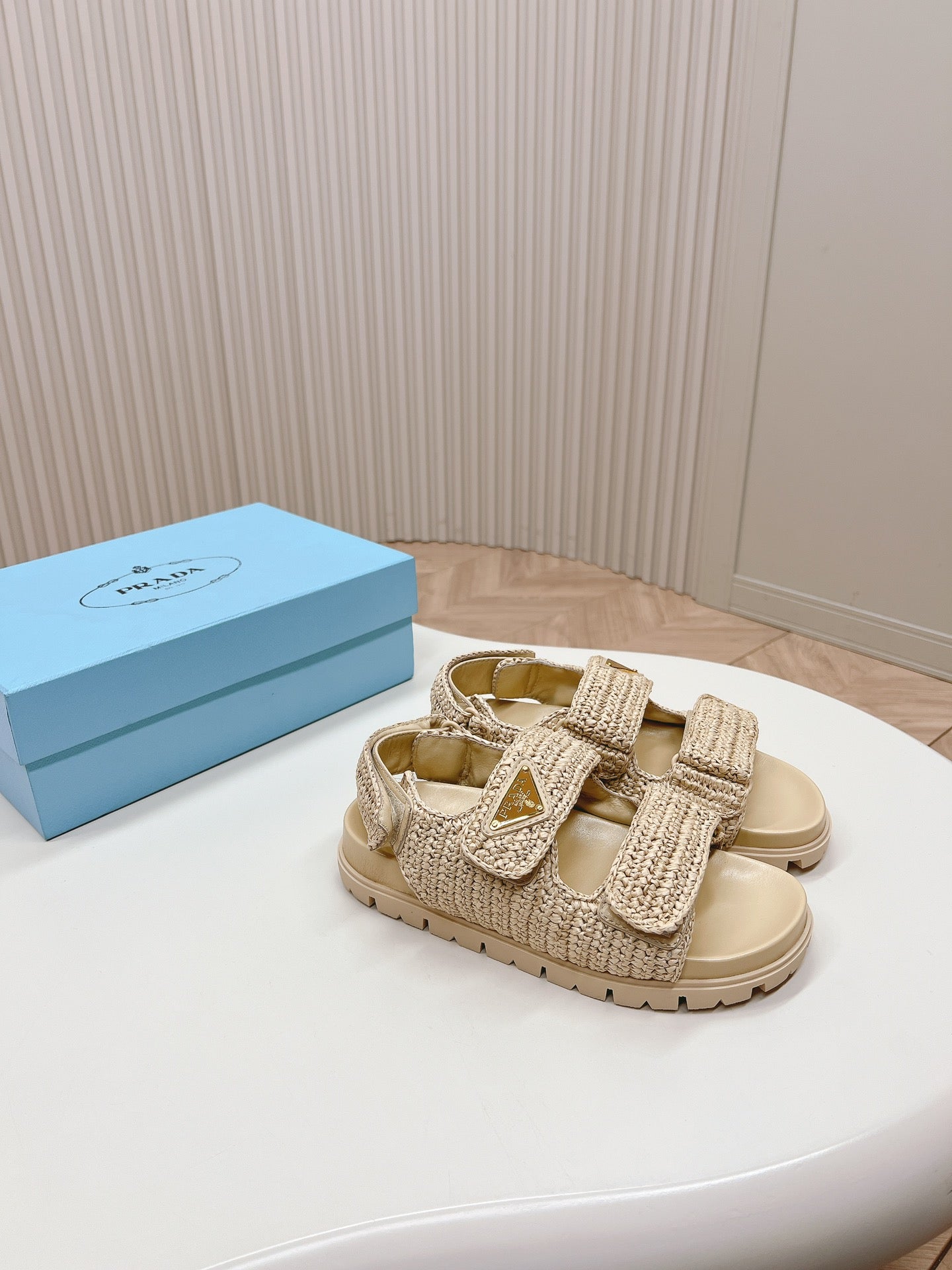Pra*24 new woven sandals 1:1  VIP