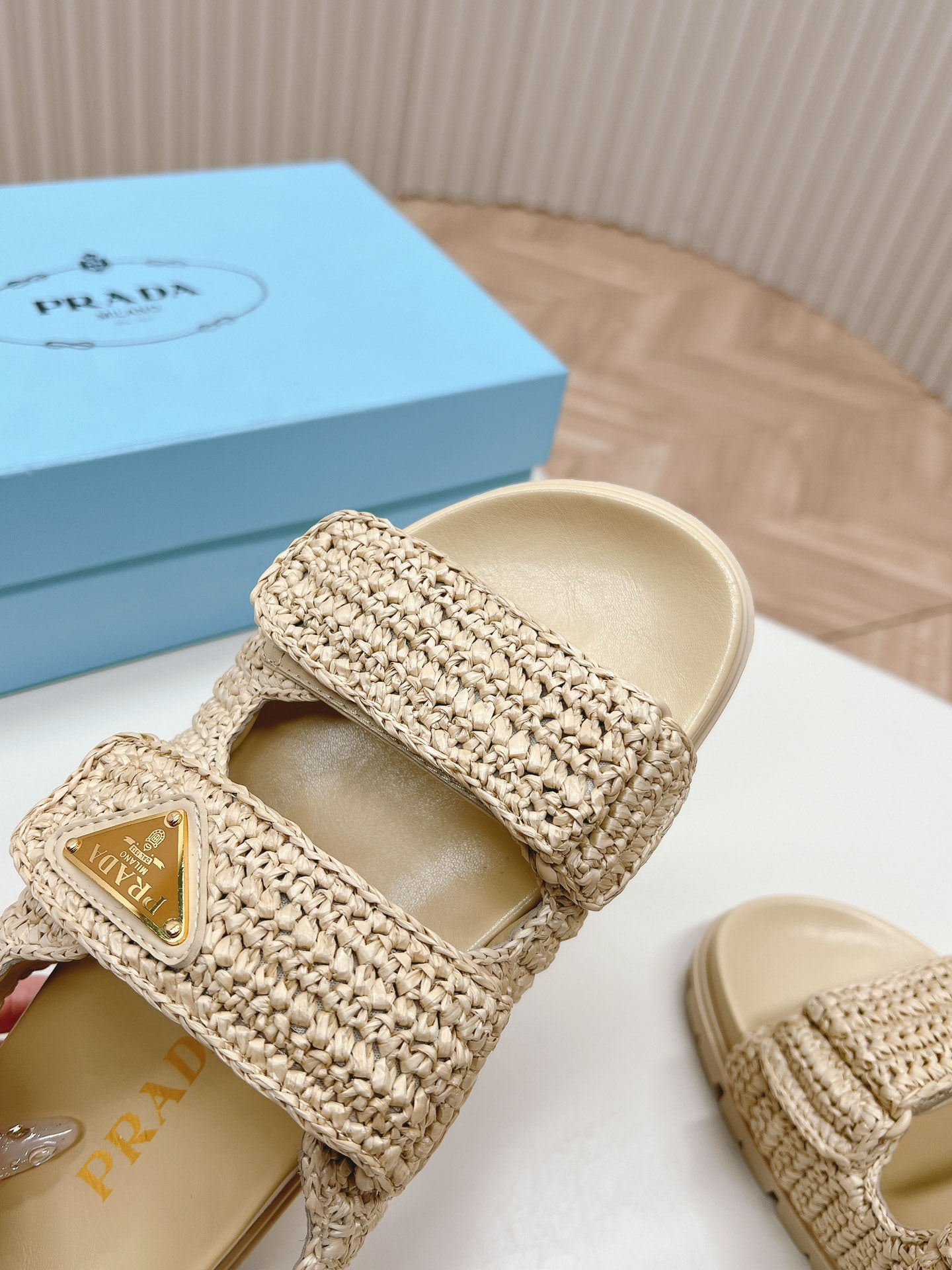 Pra*24 new woven sandals 1:1  VIP