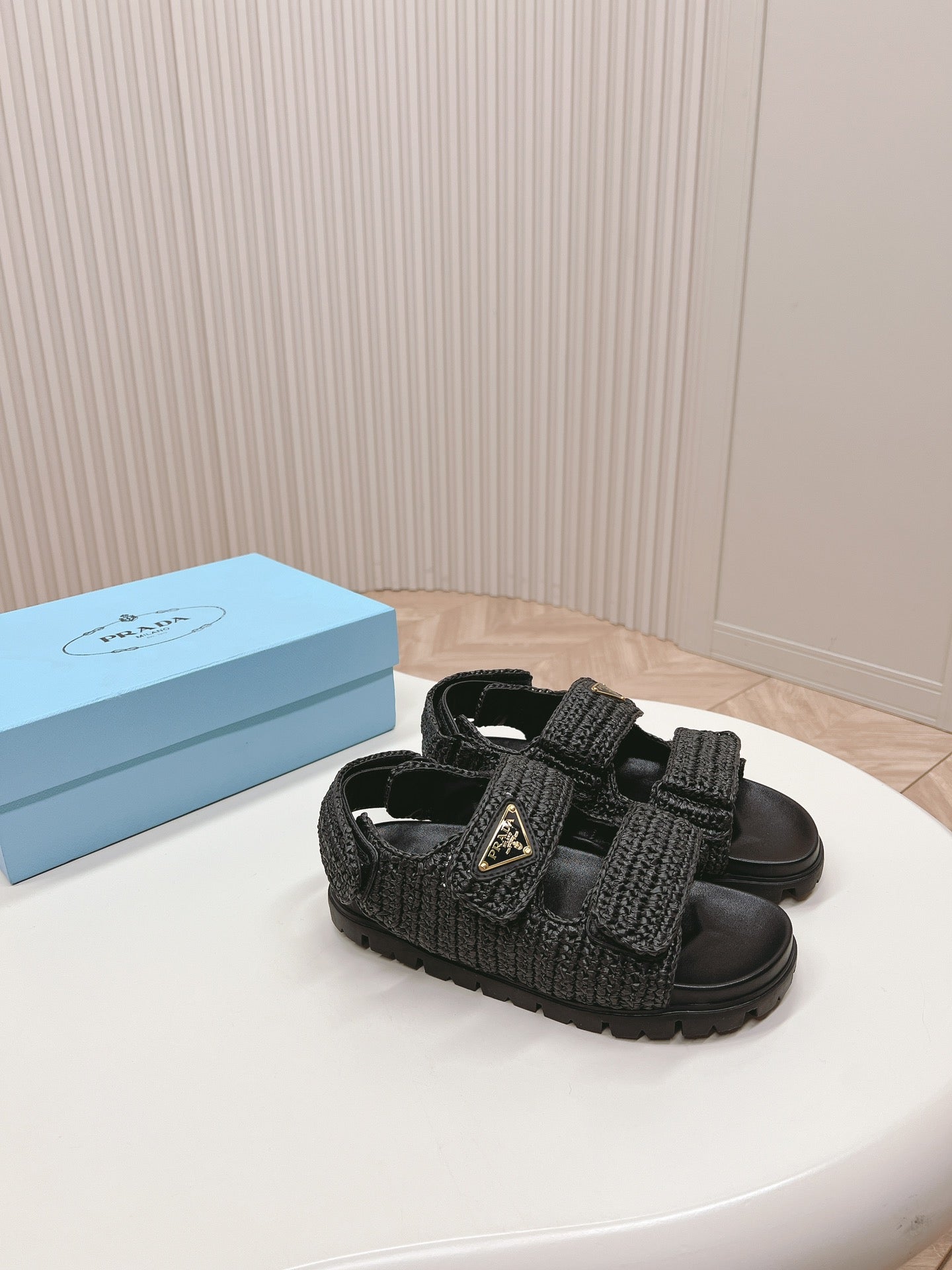 Pra*24 new woven sandals 1:1  VIP