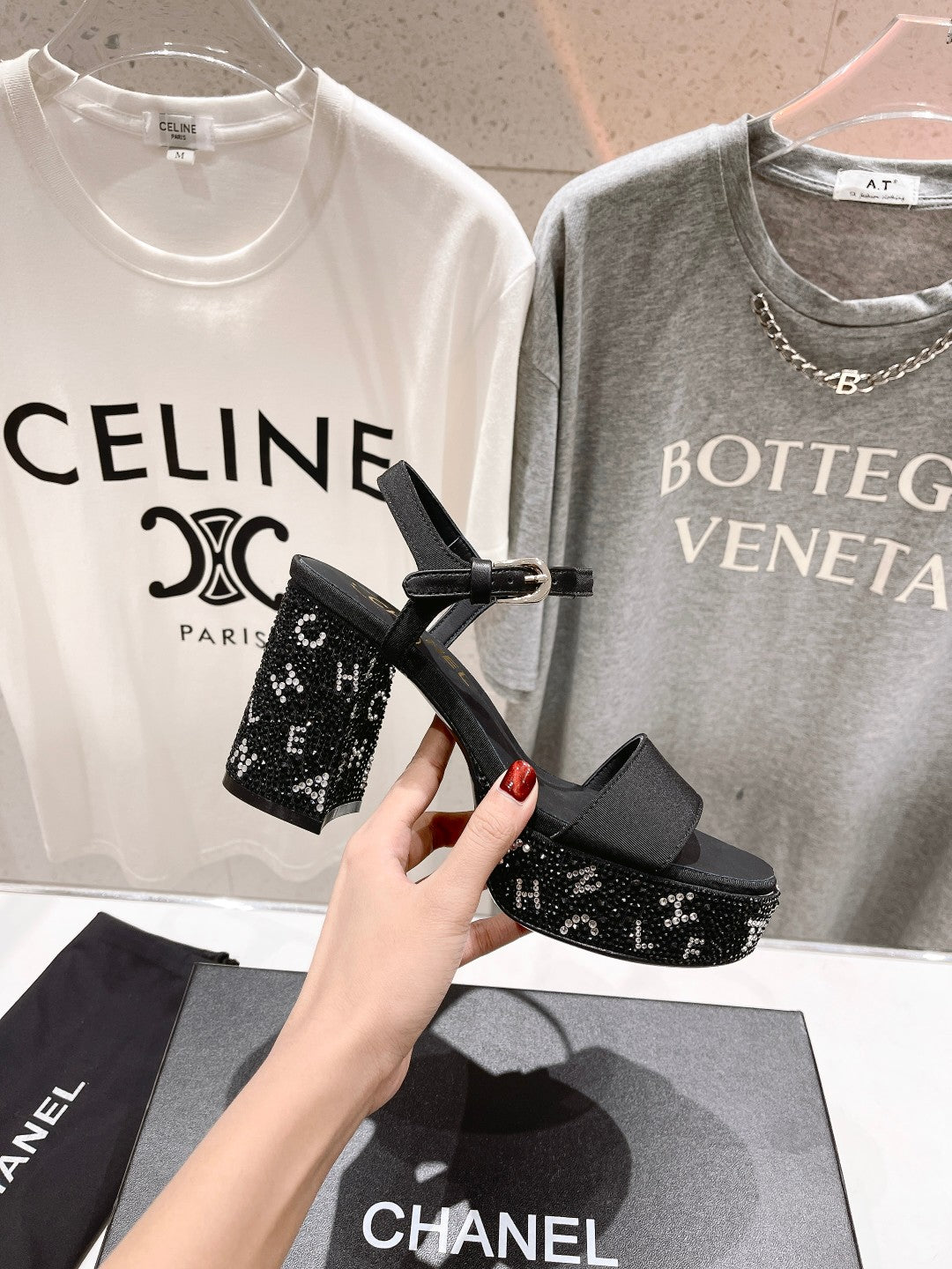 CHA* 24 new hot diamond sandals