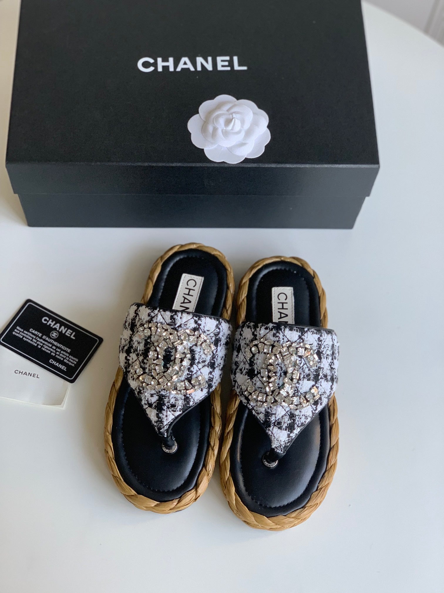 CHAN* 24 new fisherman straw flip-flops 1:1 VIP