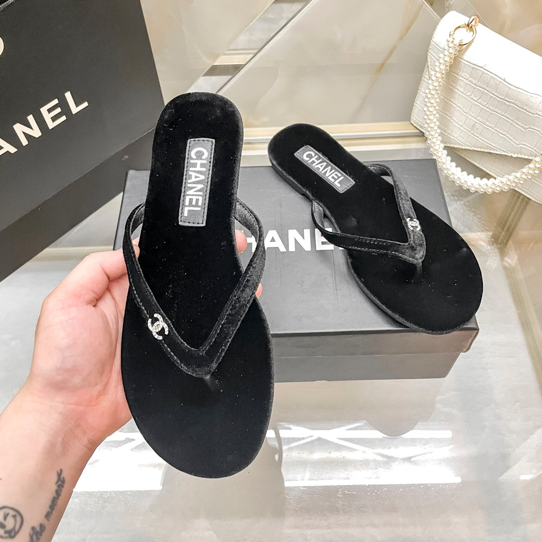 CHAN* 24 new flat slippers