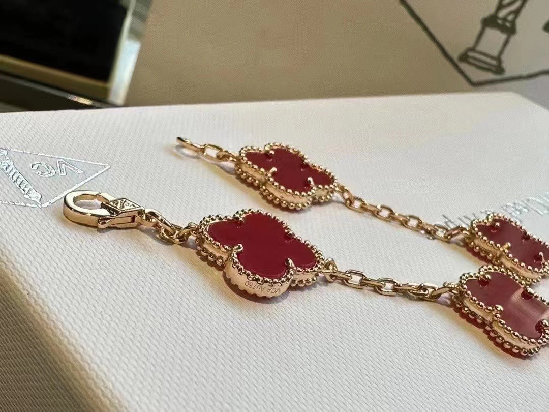 four leaf clover bracelet