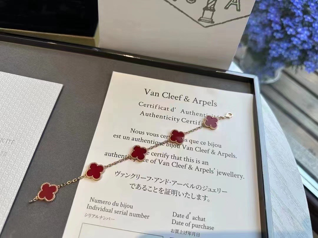 four leaf clover bracelet