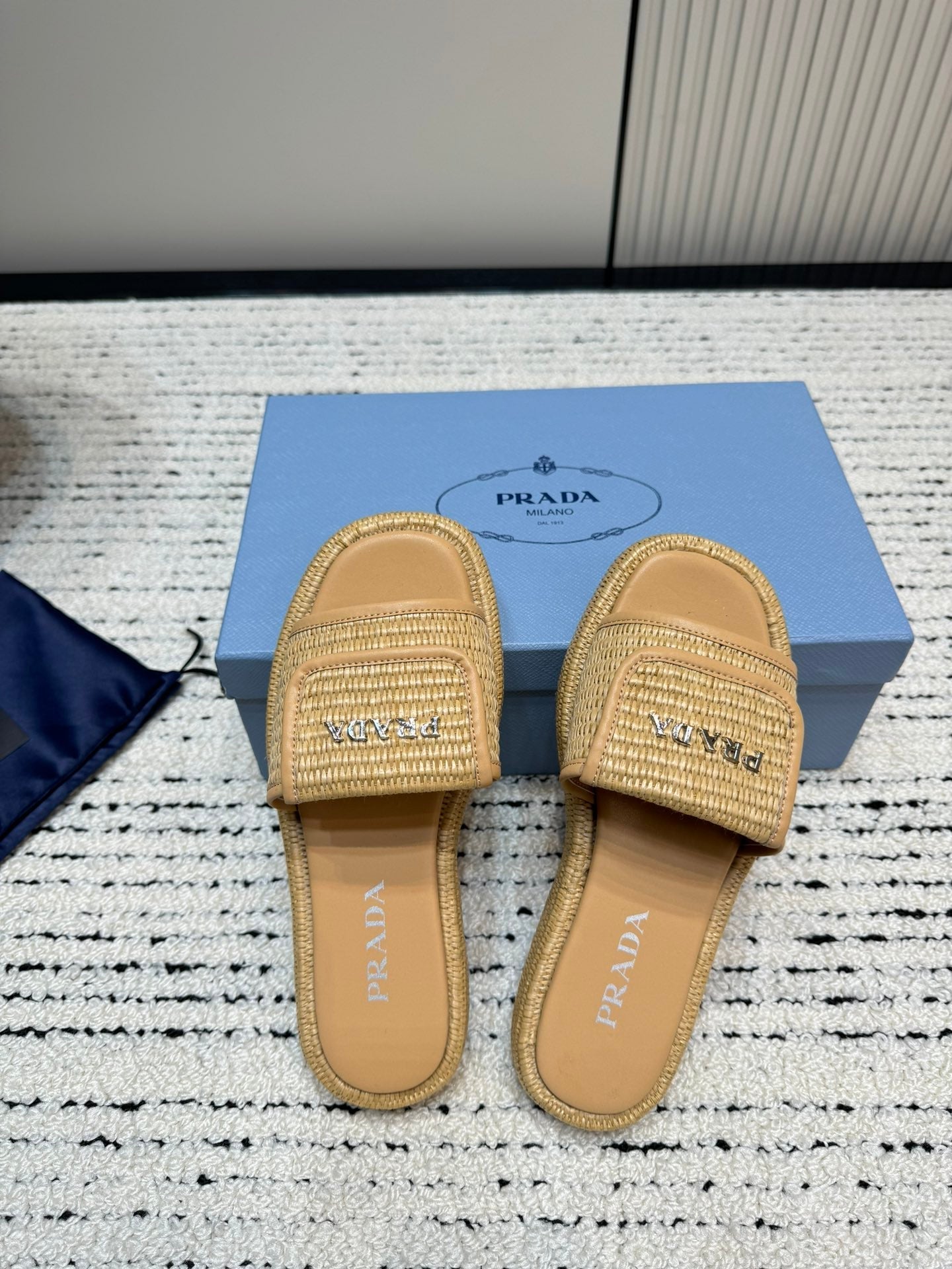 PRA* 24 new straw sandals slippers