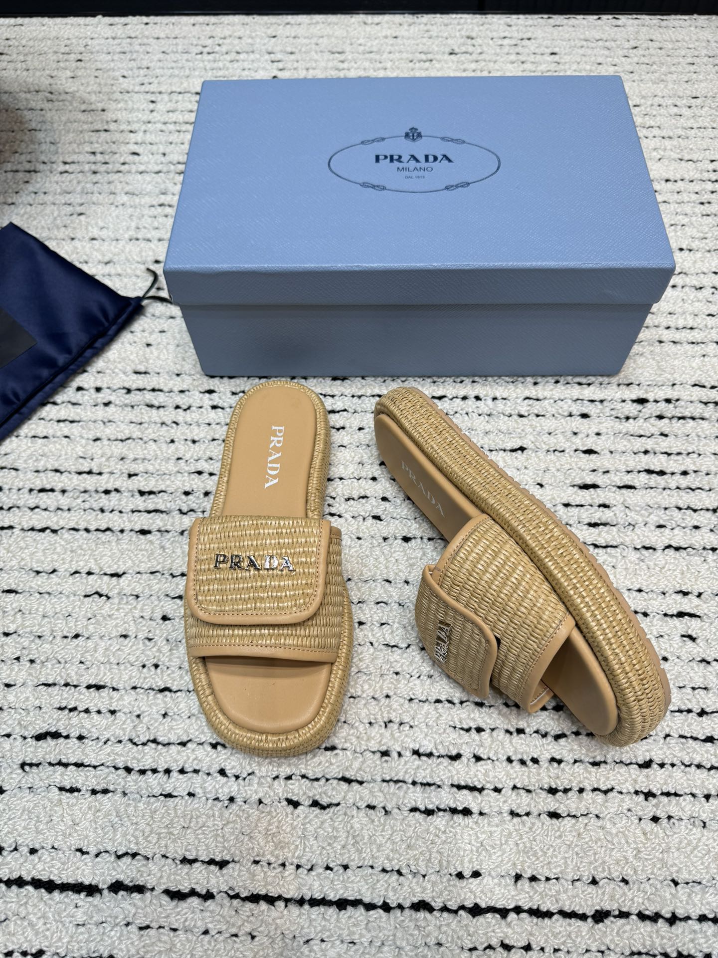 PRA* 24 new straw sandals slippers