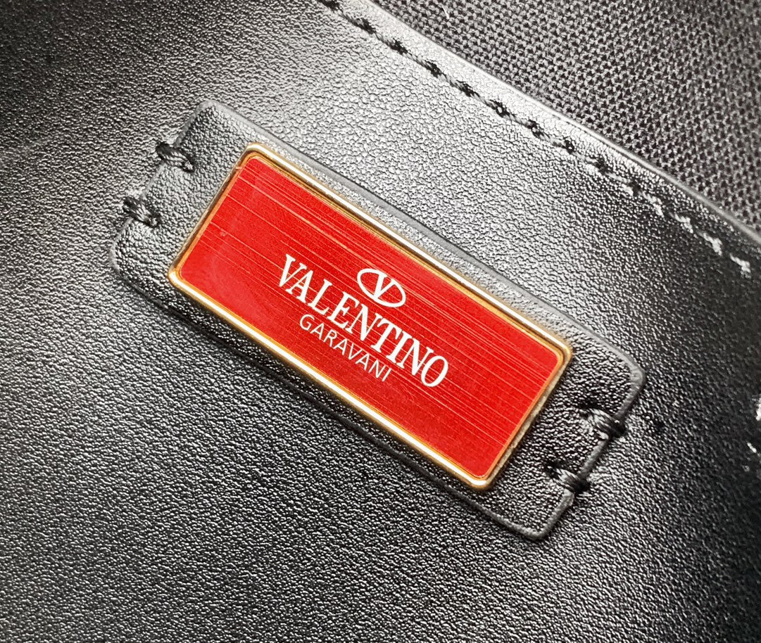 Valent* new raffia envelope bag