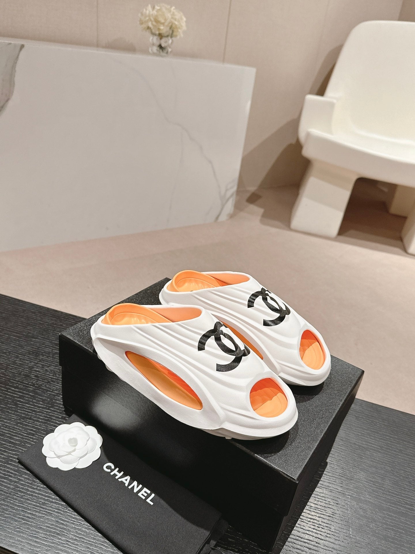 CHA* Outdoor Fish Mouth Slippers