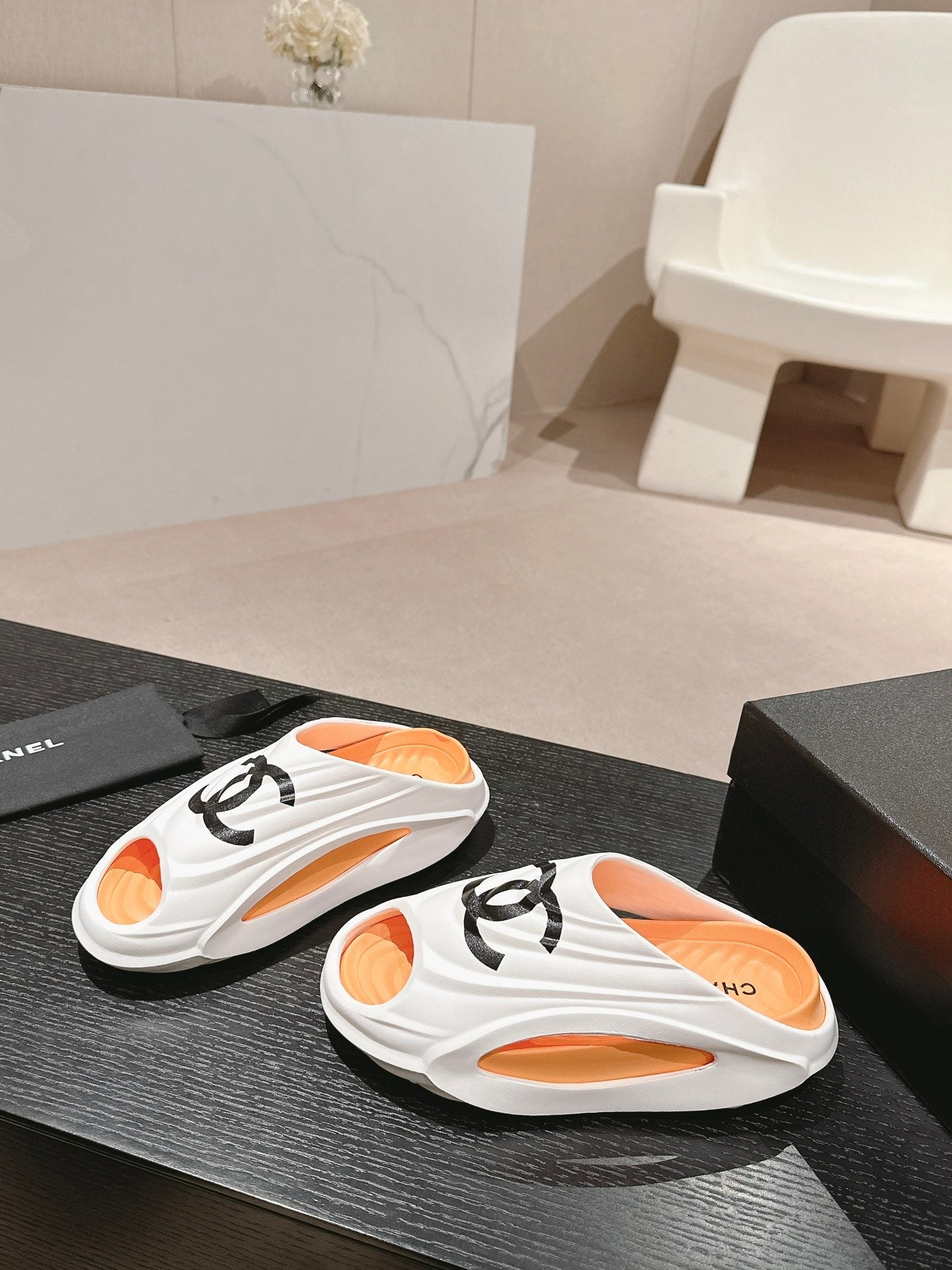 CHA* Outdoor Fish Mouth Slippers