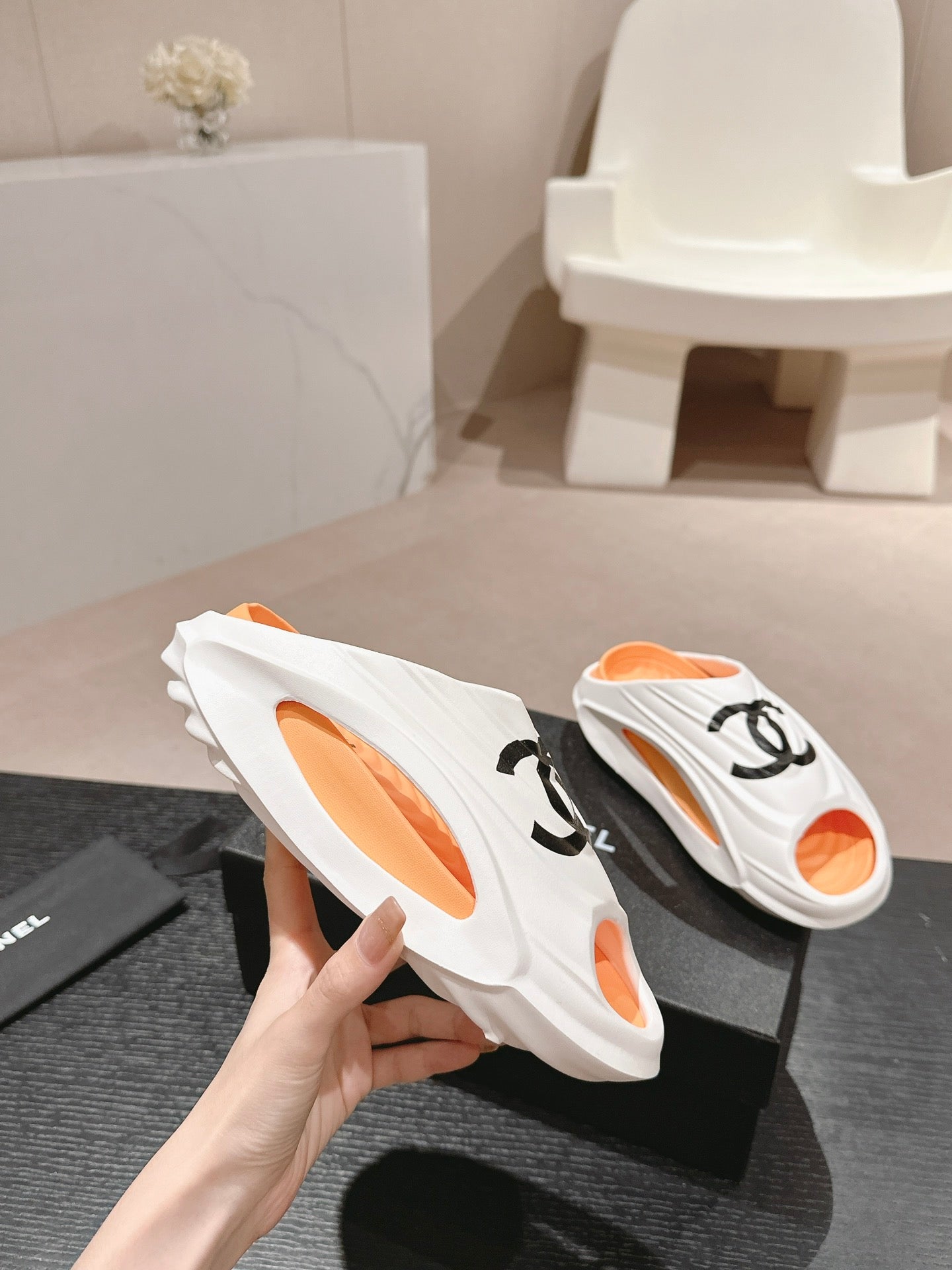 CHA* Outdoor Fish Mouth Slippers