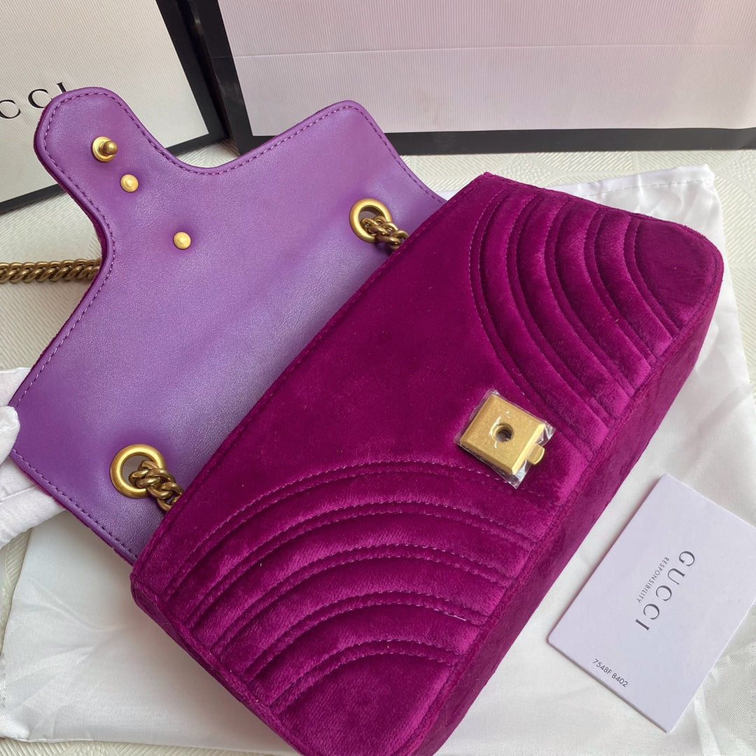 GUC* 24SS velvet chain bag