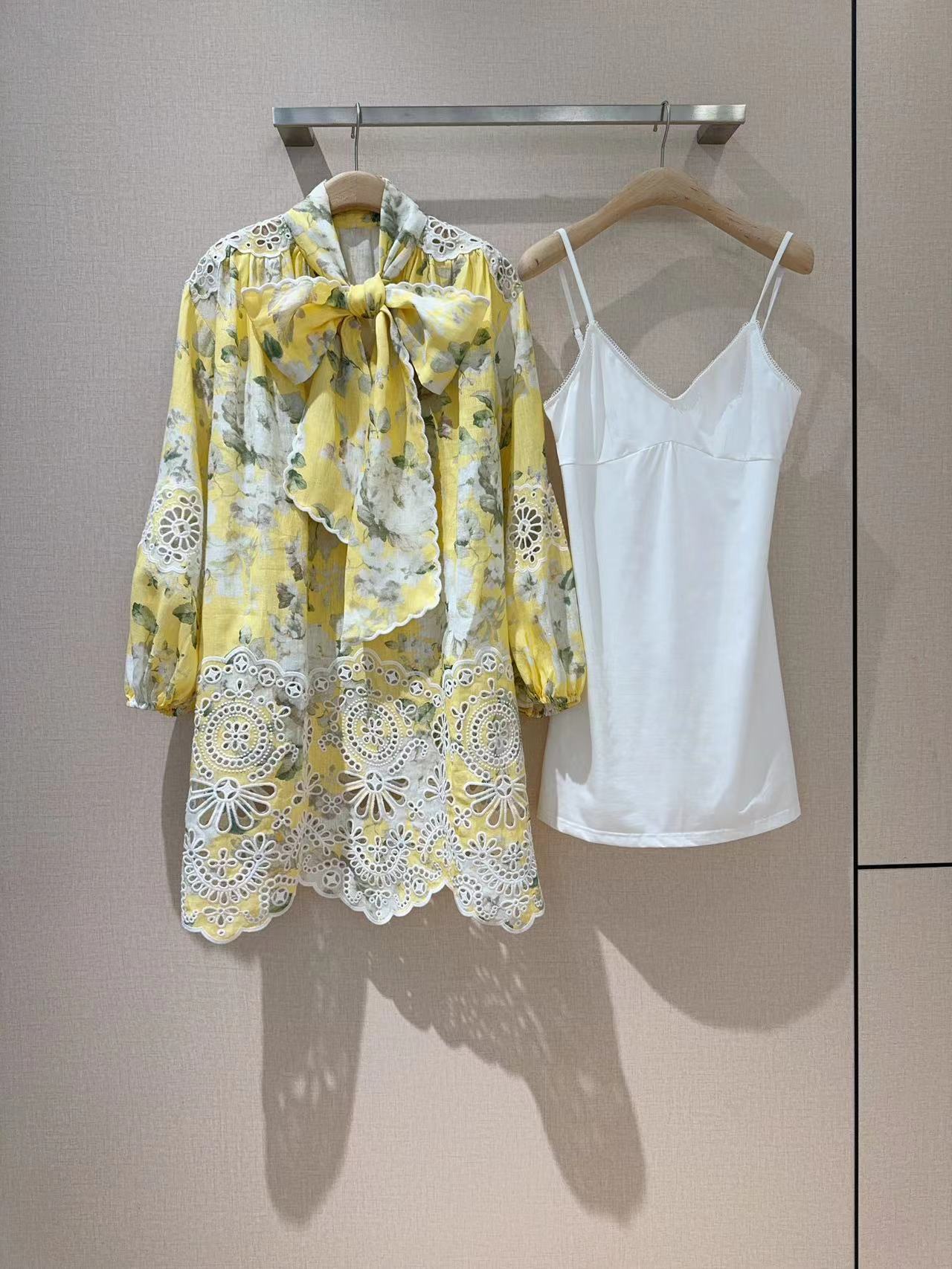 ZIMMERM* Hollow embroidery neckline dress