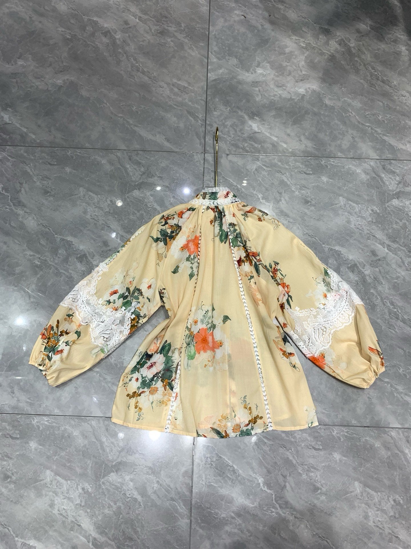 ZIMMERM* Stand-up collar lace top + shorts set