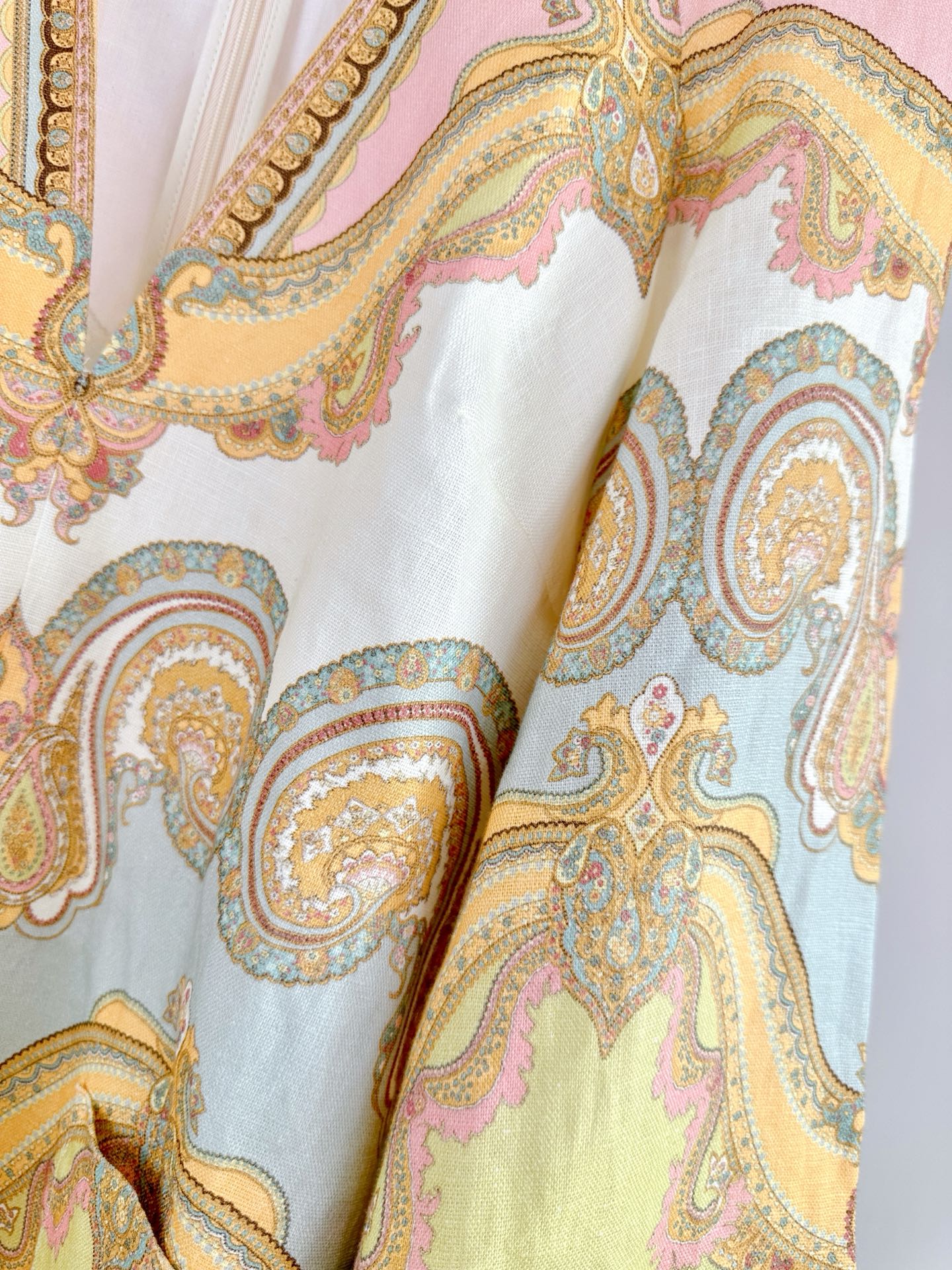 ZIMMERM* 25SS V-neck midi skirt