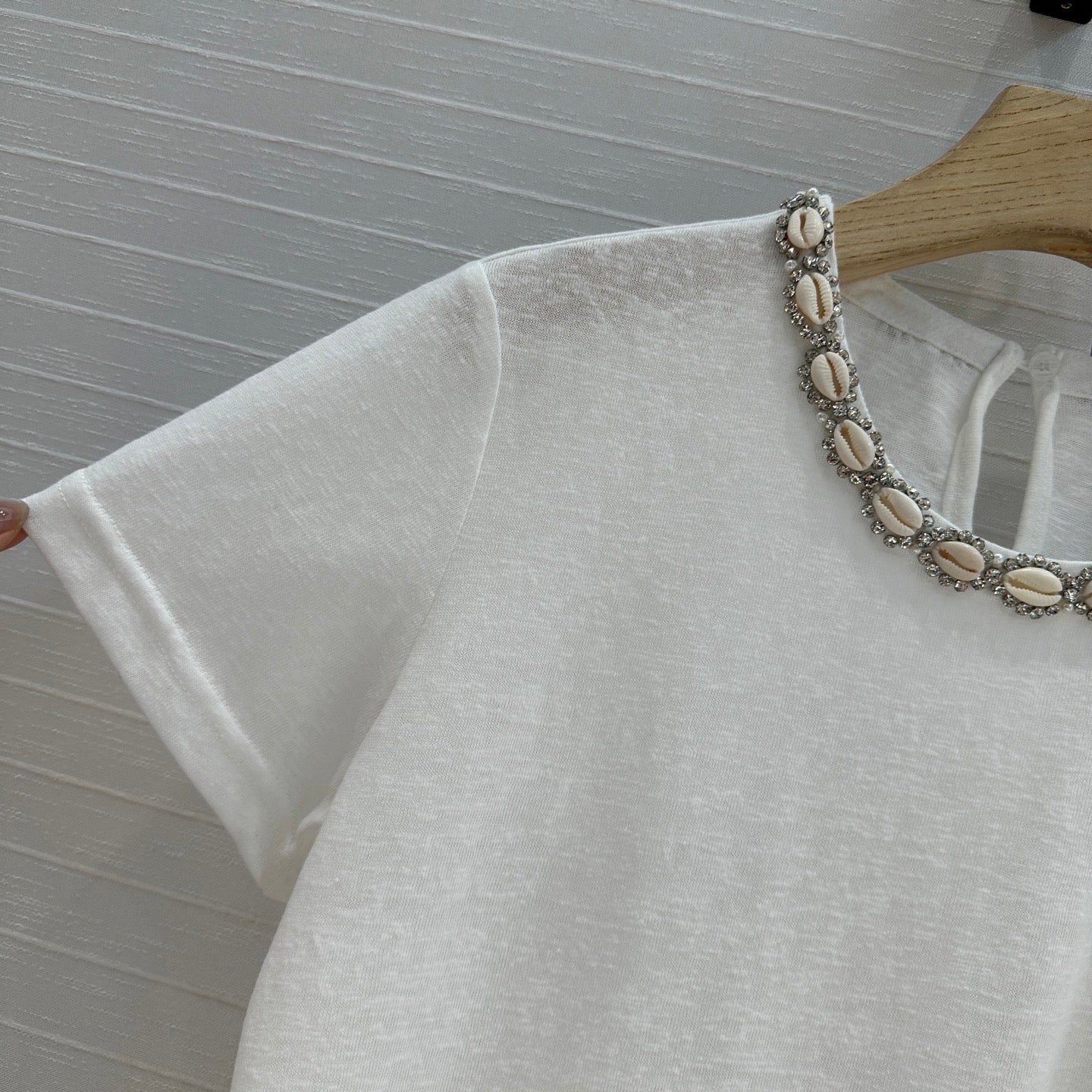 ZIM* 25SS Shell Crystal Collar T-shirt