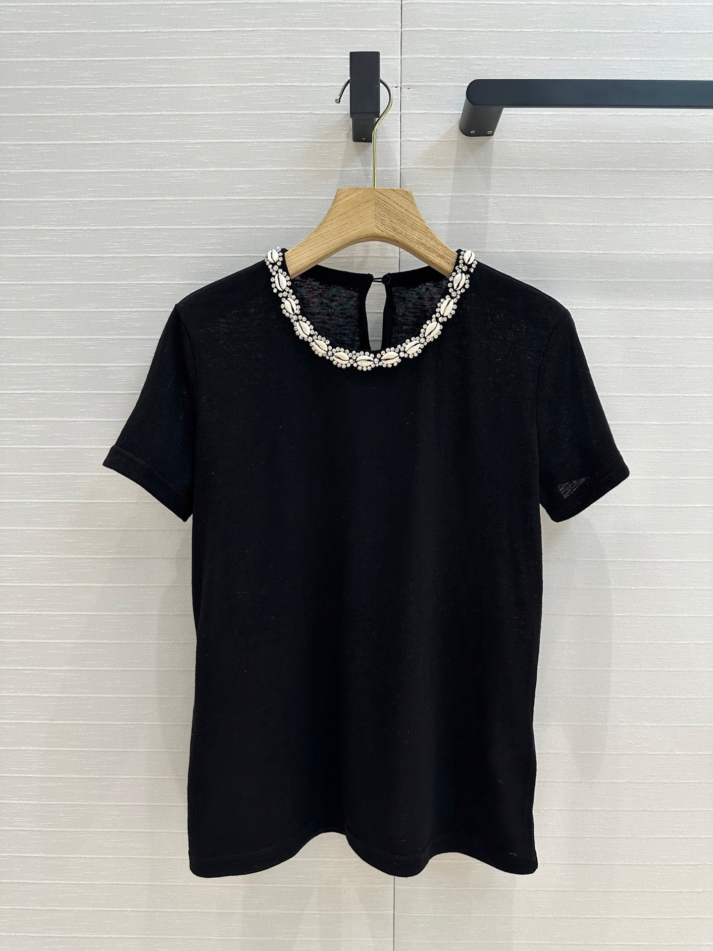 ZIM* 25SS Shell Crystal Collar T-shirt
