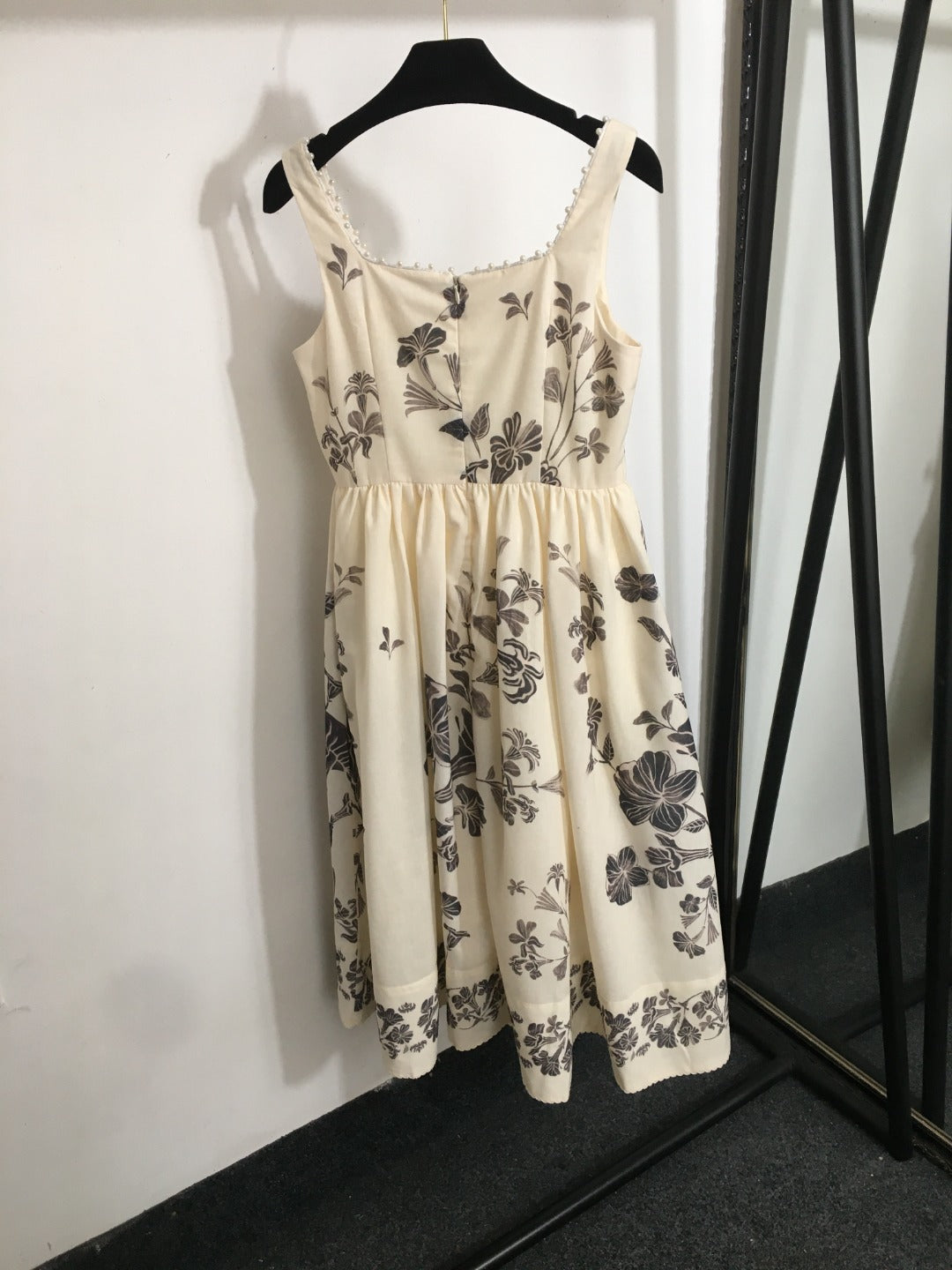 ZIM* Pearl Neck Waist Sling Dress