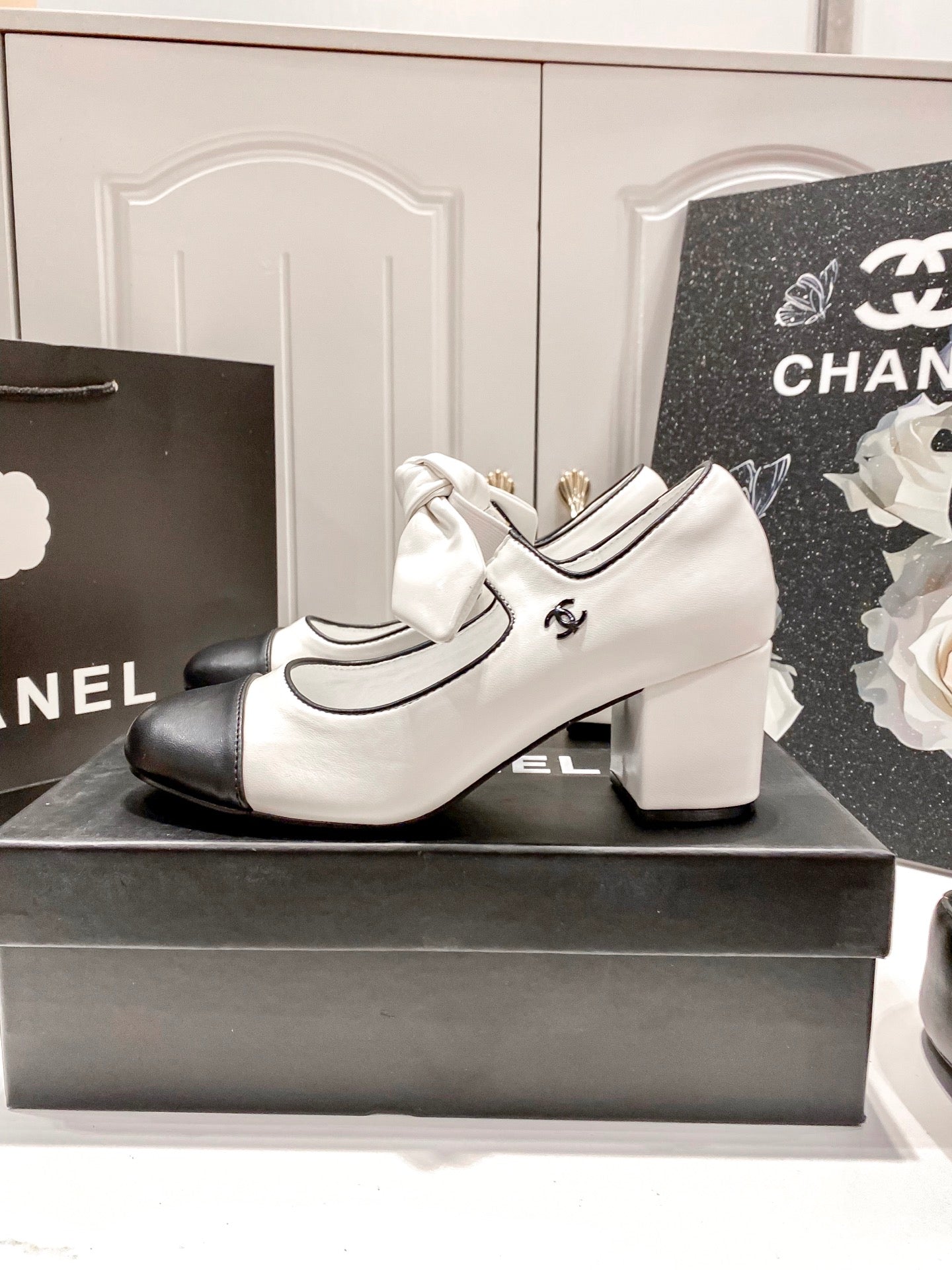 CHA* 25 new block heel shoes