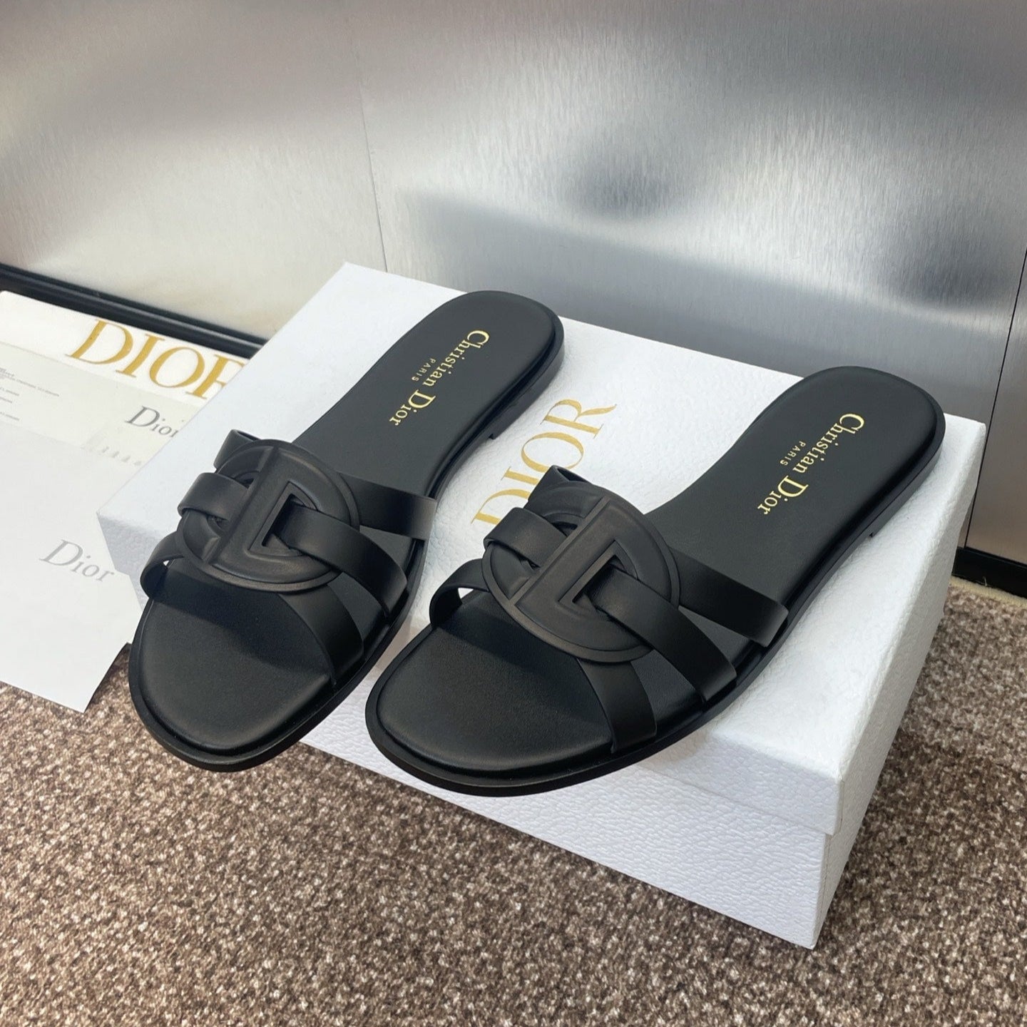 DIO* 25SS hollow cross slippers VIP