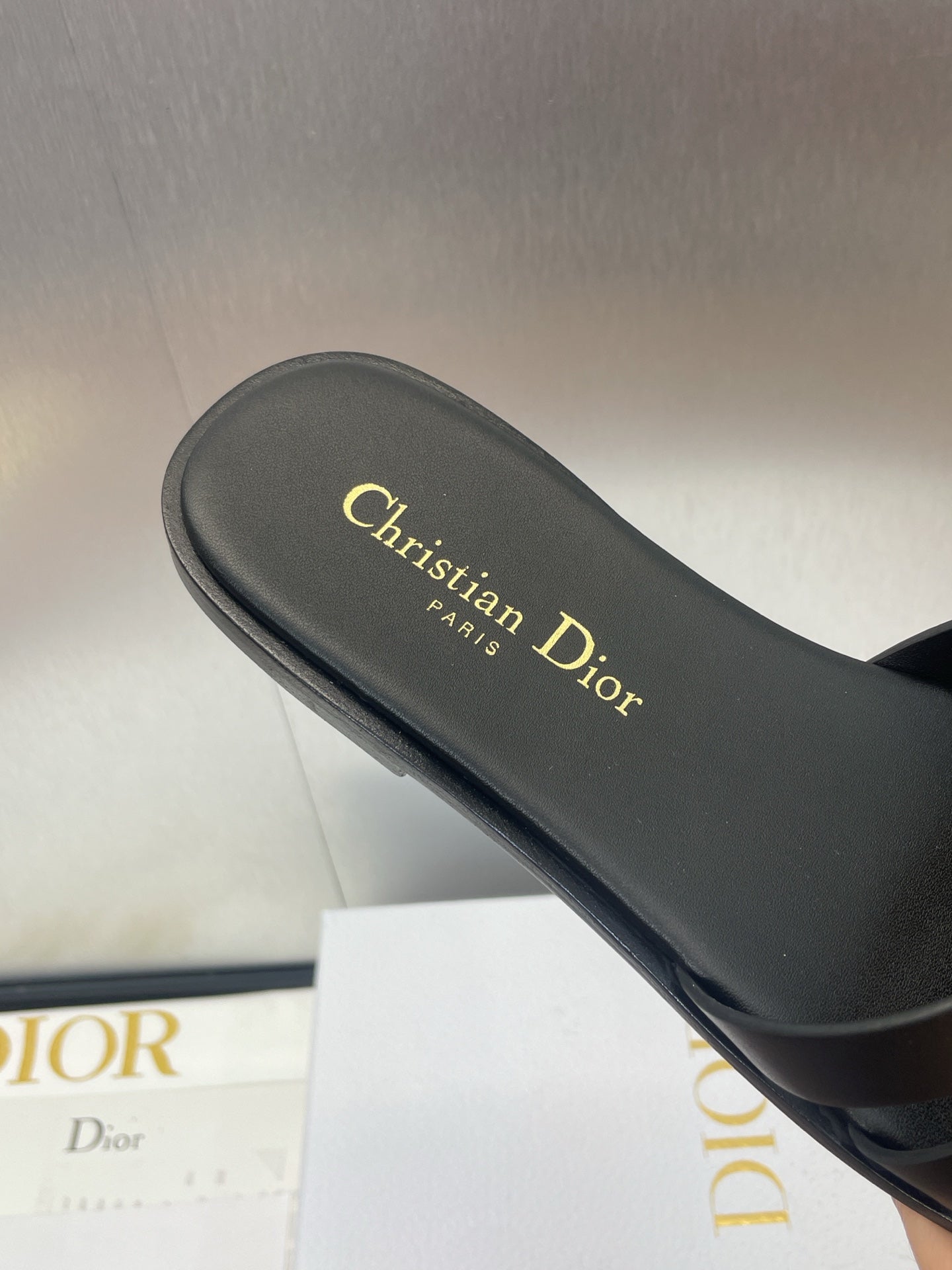 DIO* 25SS hollow cross slippers VIP