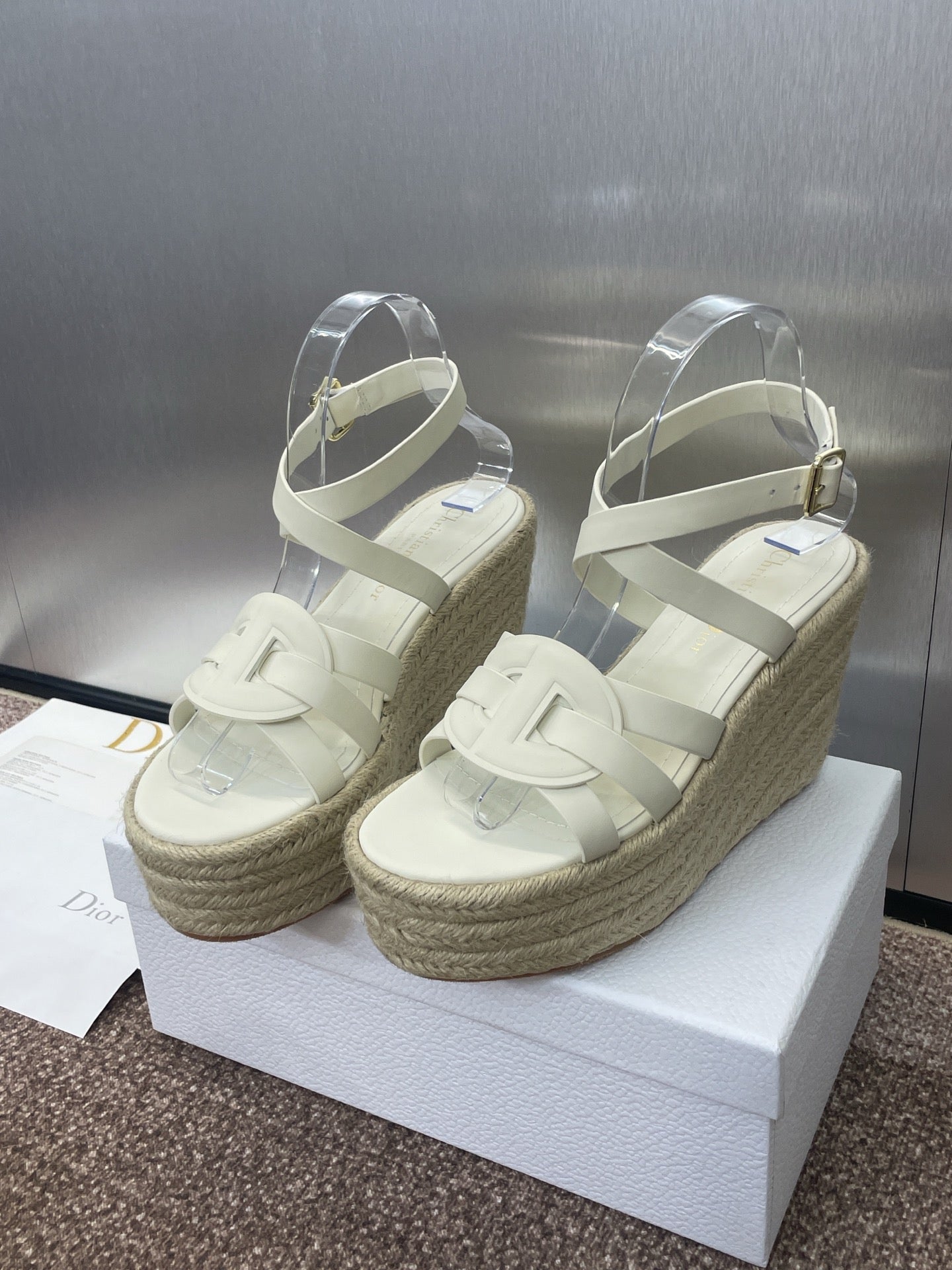 DIO* 25SSCD letter wedge sandals VIP