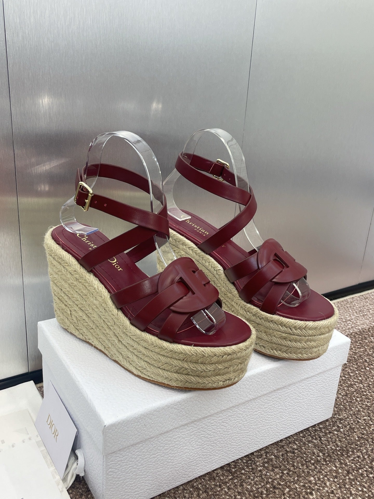 DIO* 25SSCD letter wedge sandals VIP
