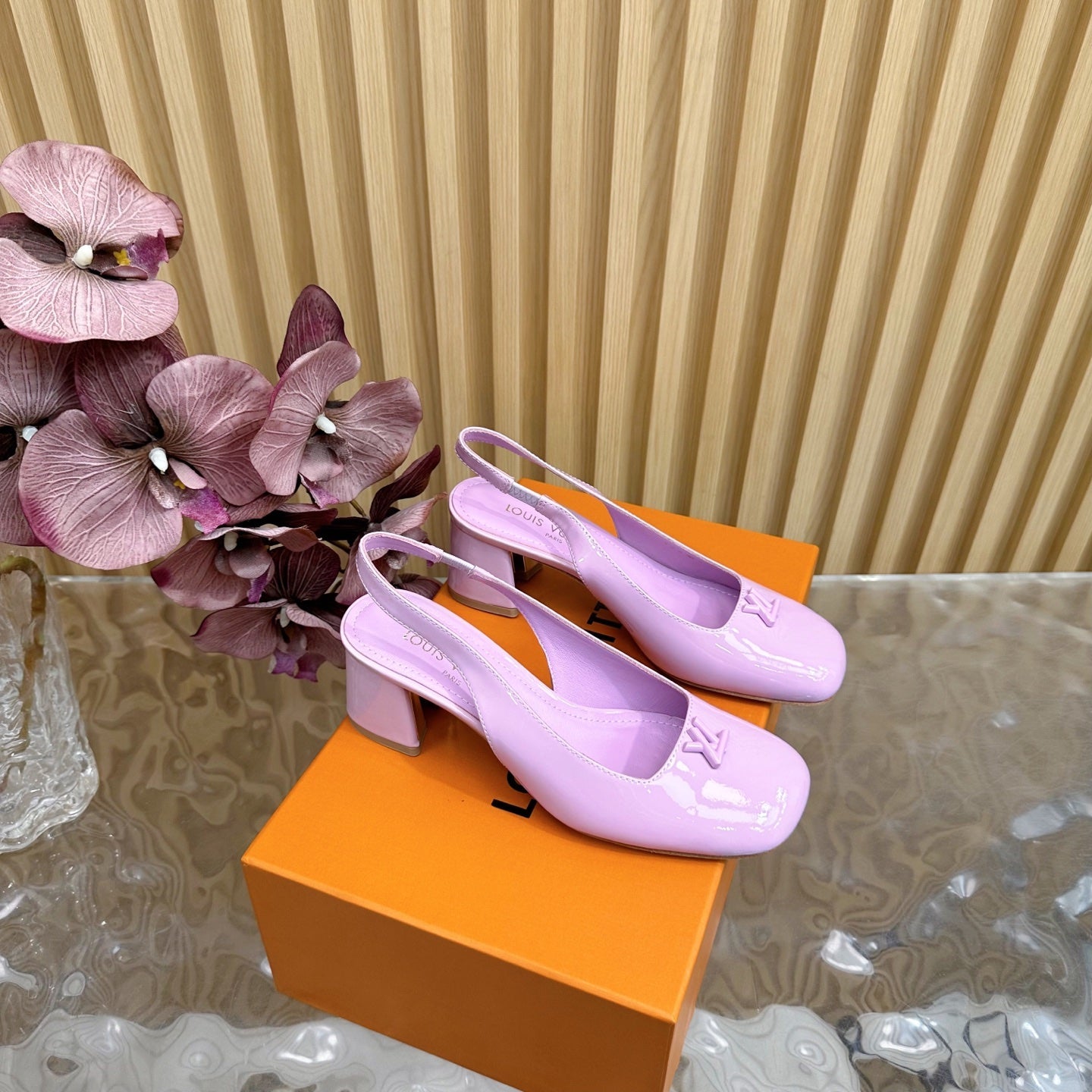 LOU* 25SS vintage sandals VIP