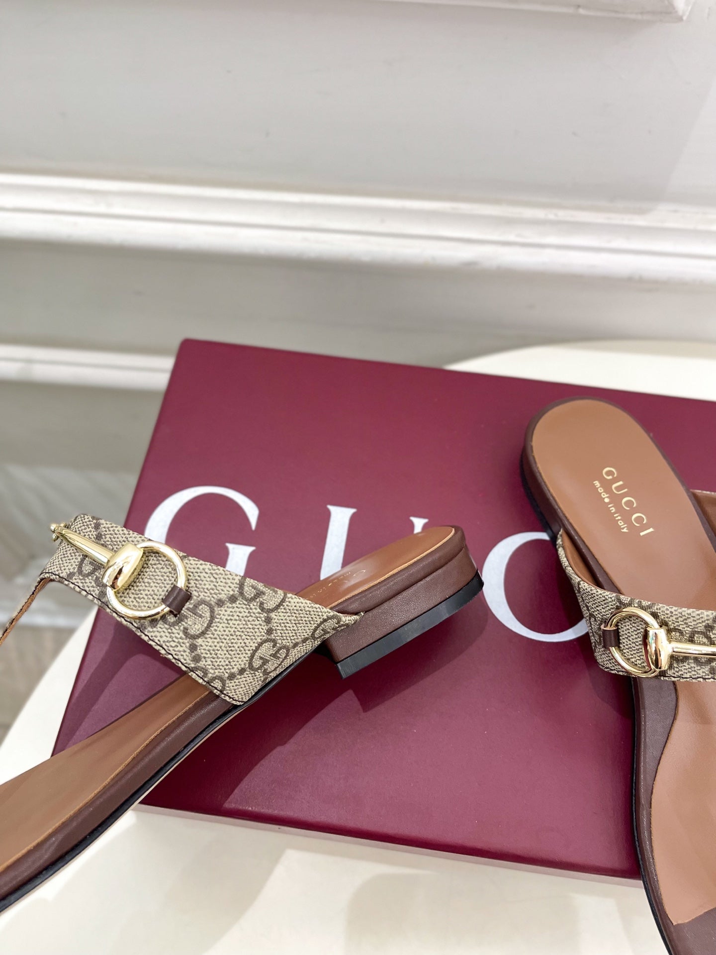 GU* 25SS Flip Flops VIP