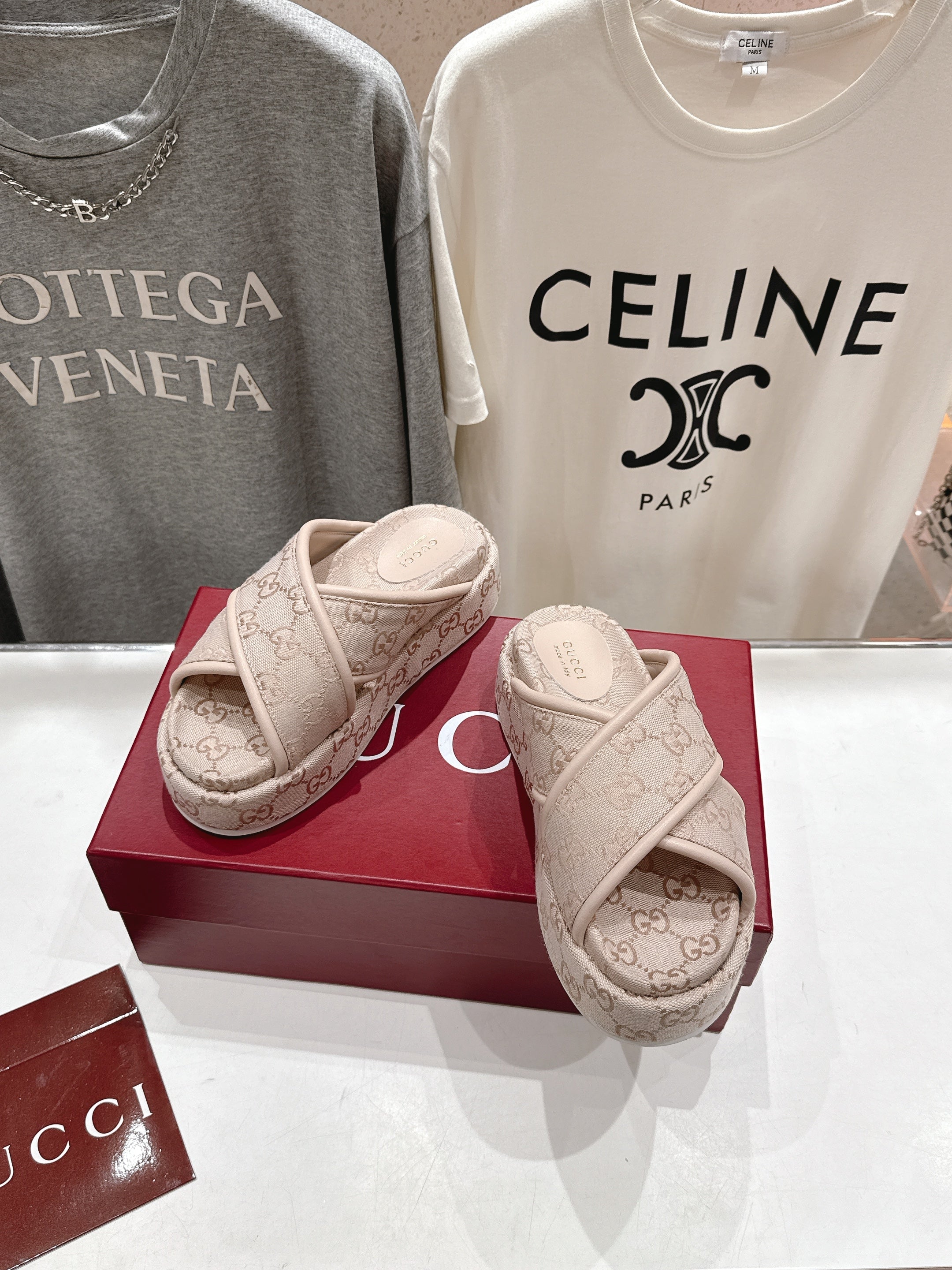 GU* 25SS platform slippers VIP