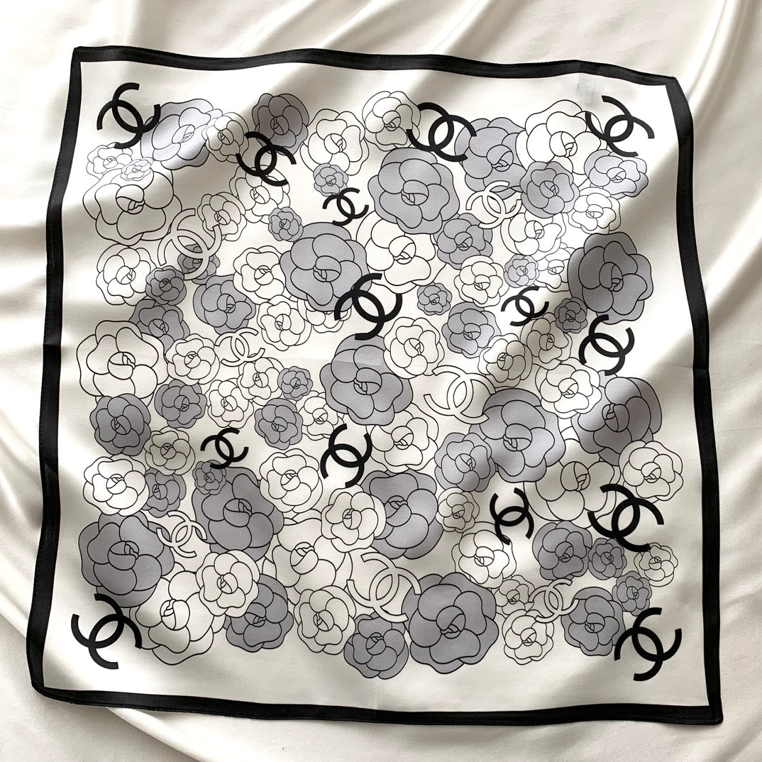 CHAN* 25SS square scarf