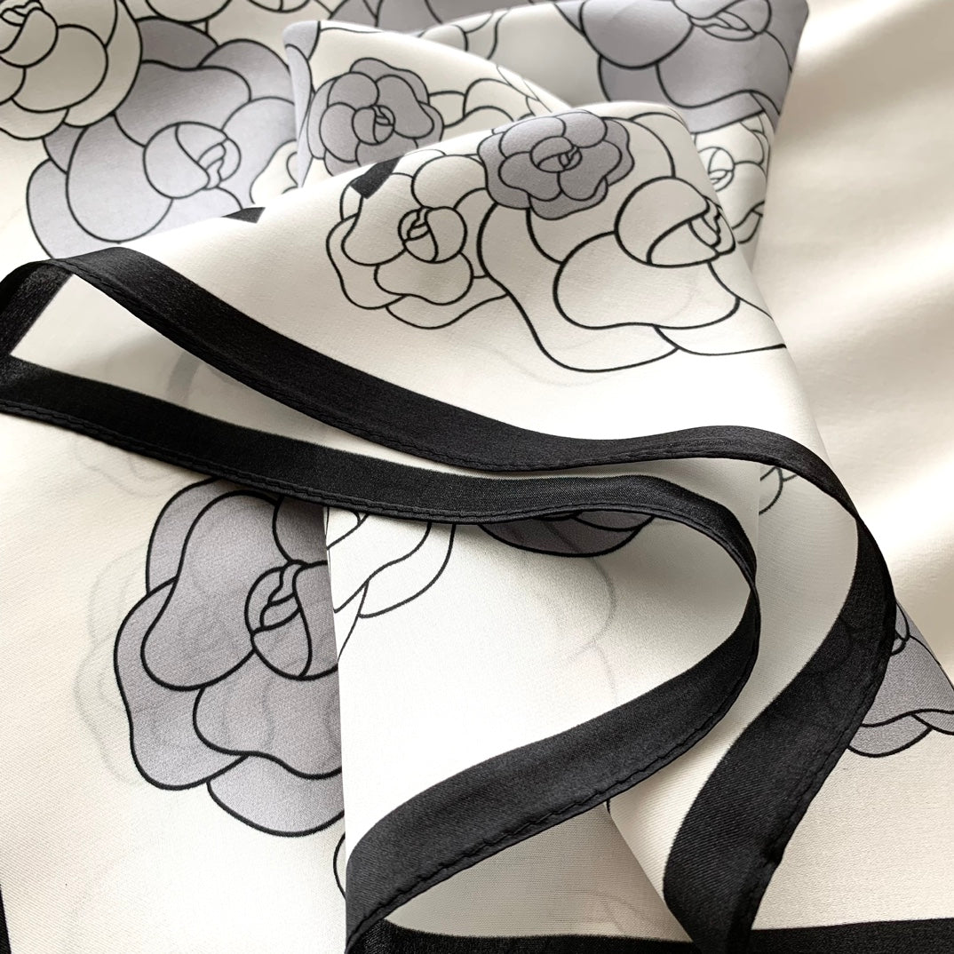 CHAN* 25SS square scarf