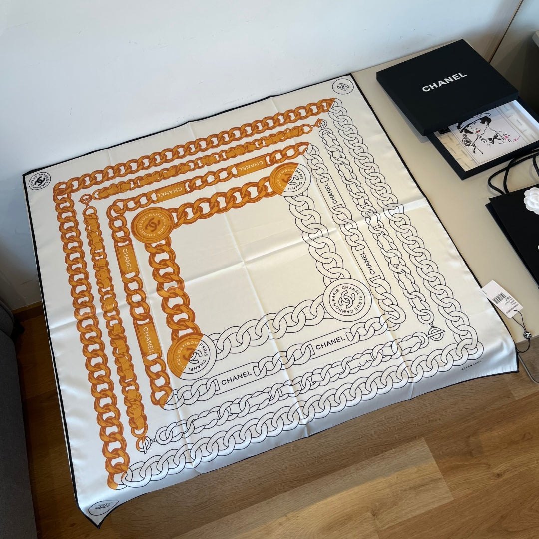 Herme* 25SS 100% silk square scarf