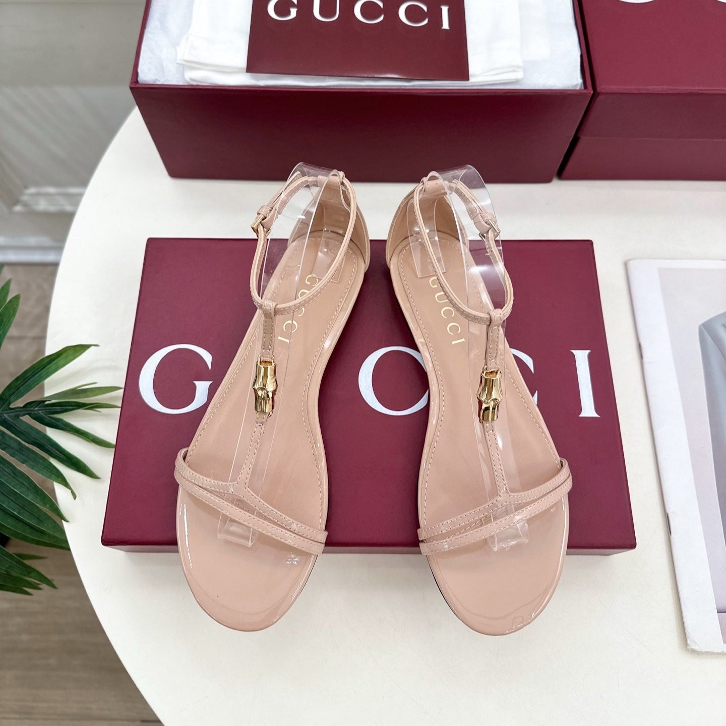 GUC* 25SS flat sandals VIP