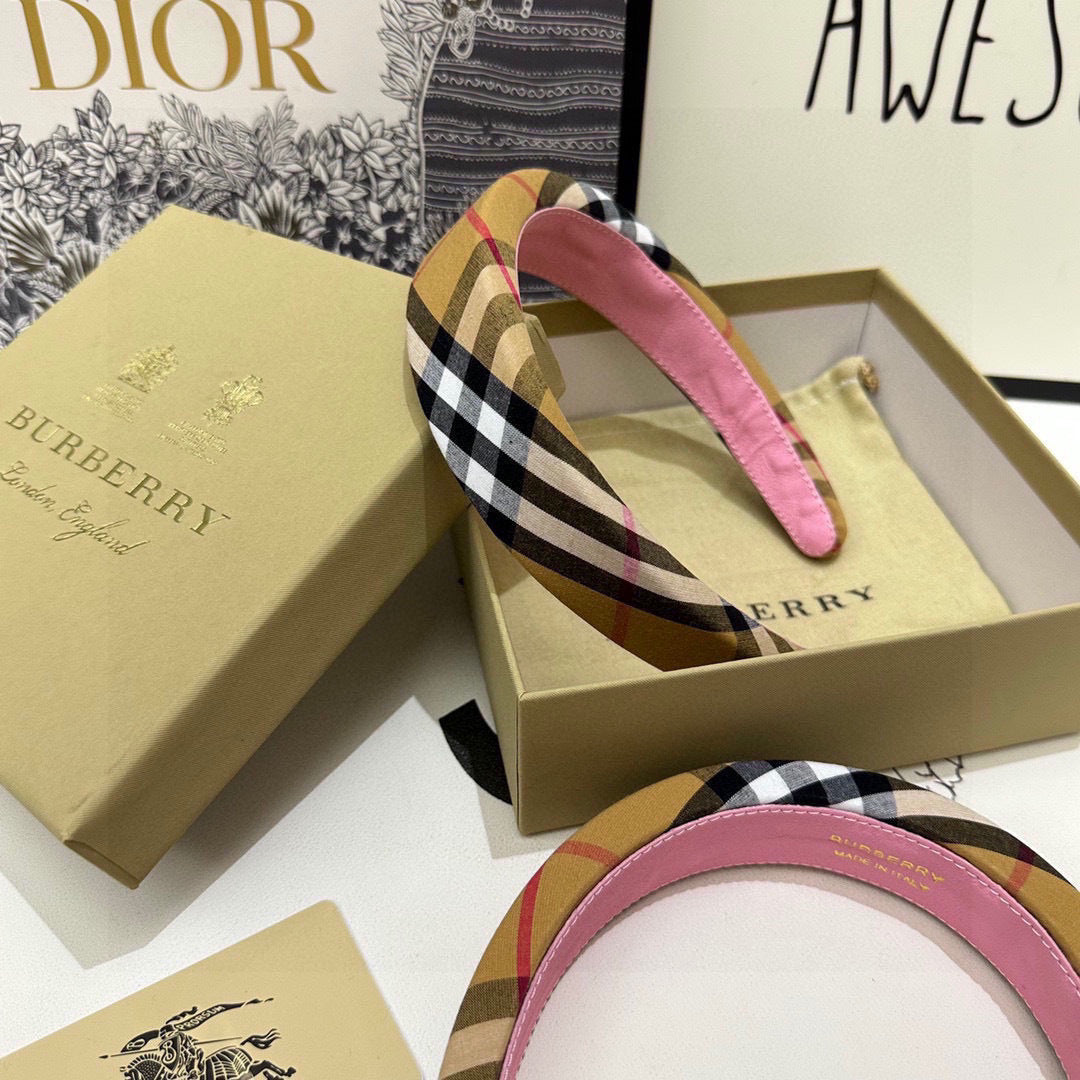 Burberry* 25SS hairpin