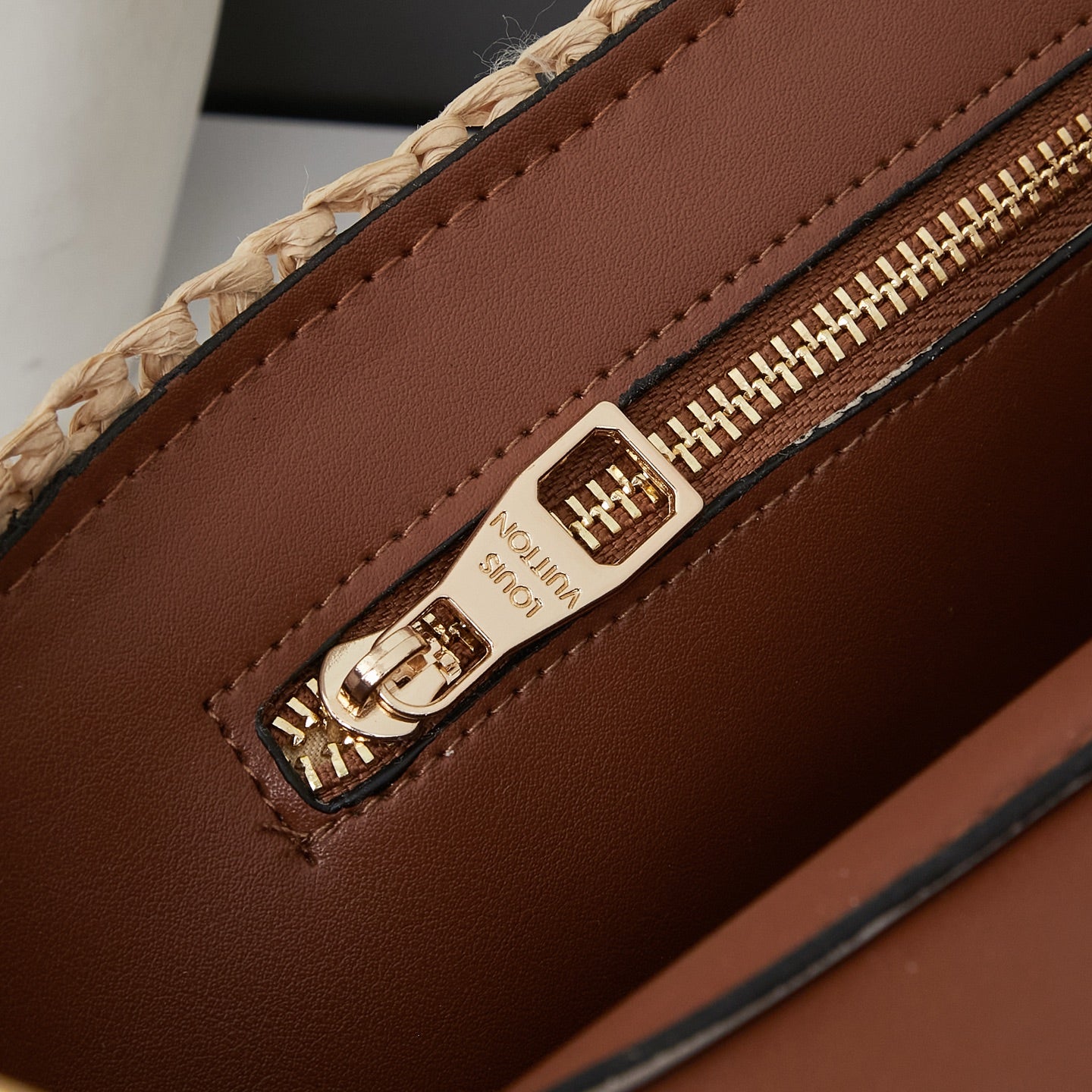 LOU* 25SS woven raffia bag