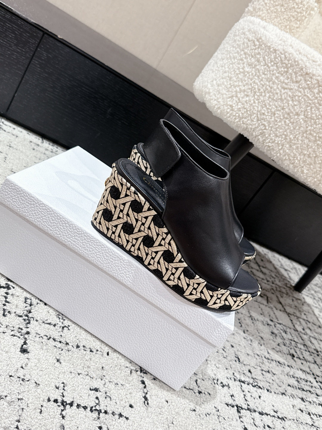 DIO* 25SS Platform Wedge Sandals VIP