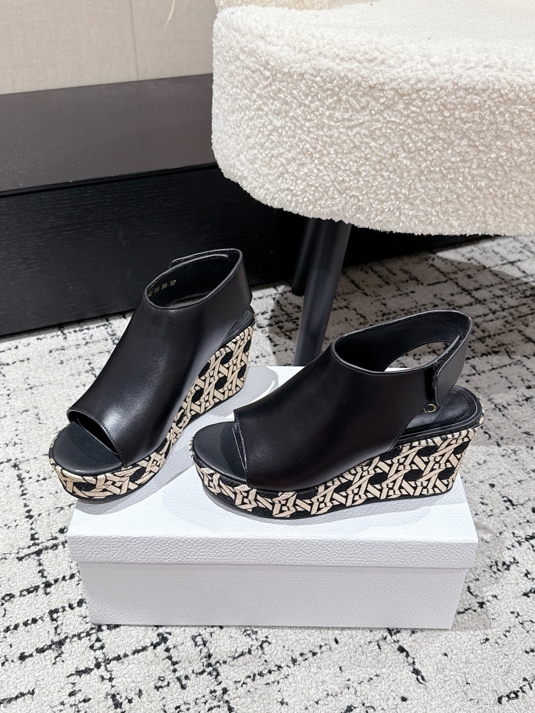 DIO* 25SS Platform Wedge Sandals VIP