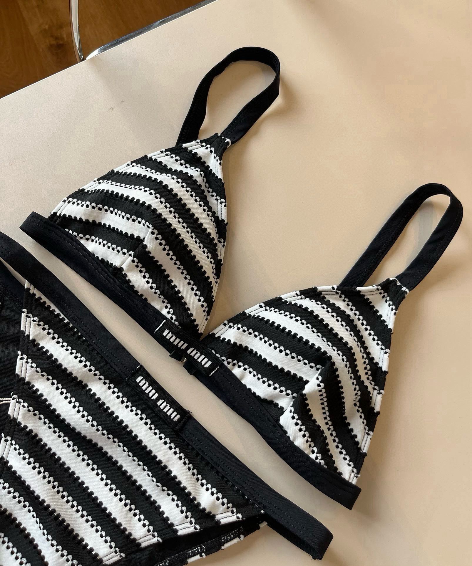 MIU* 25SS bikini