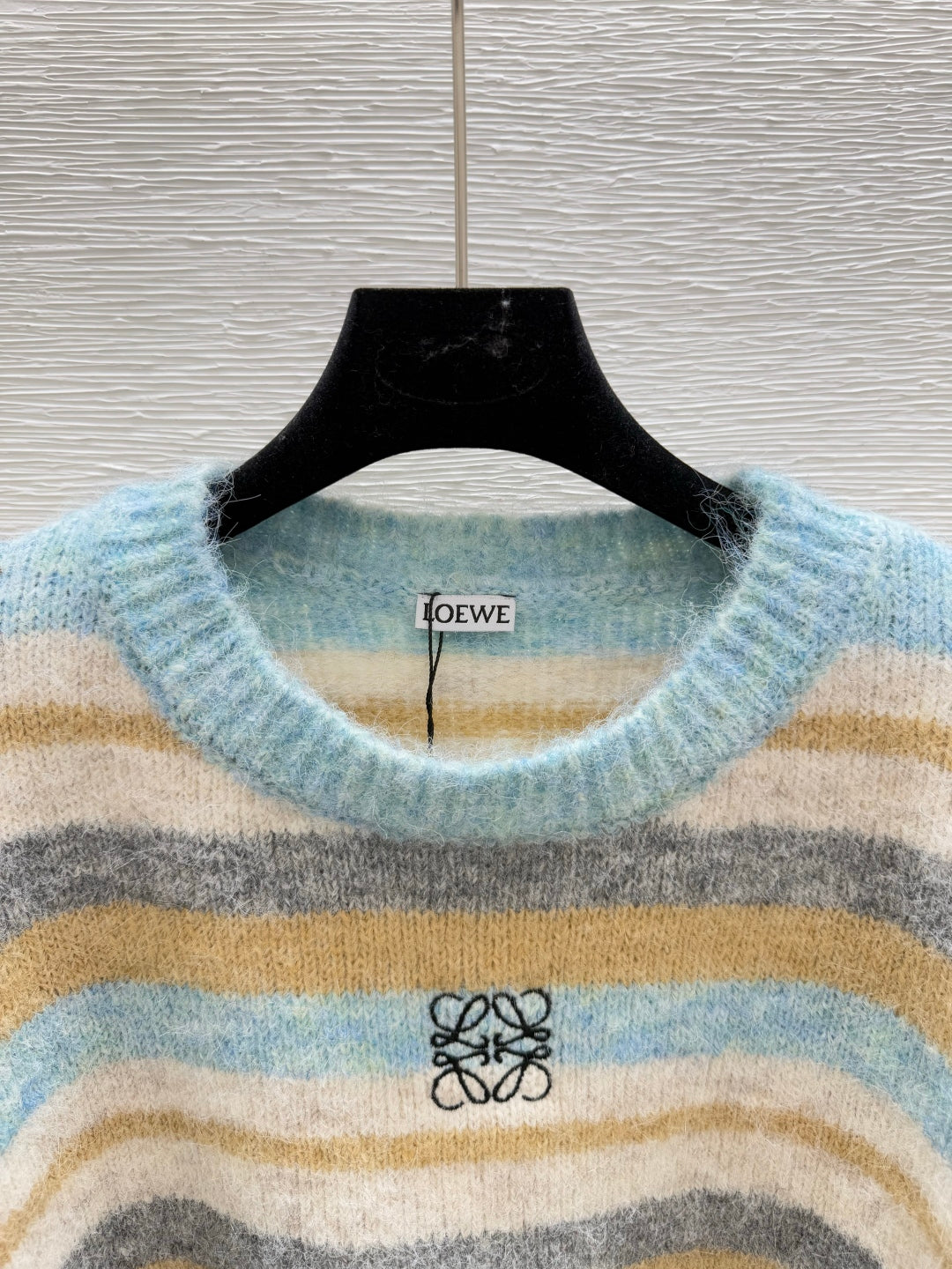 Loew* 25SS sweater